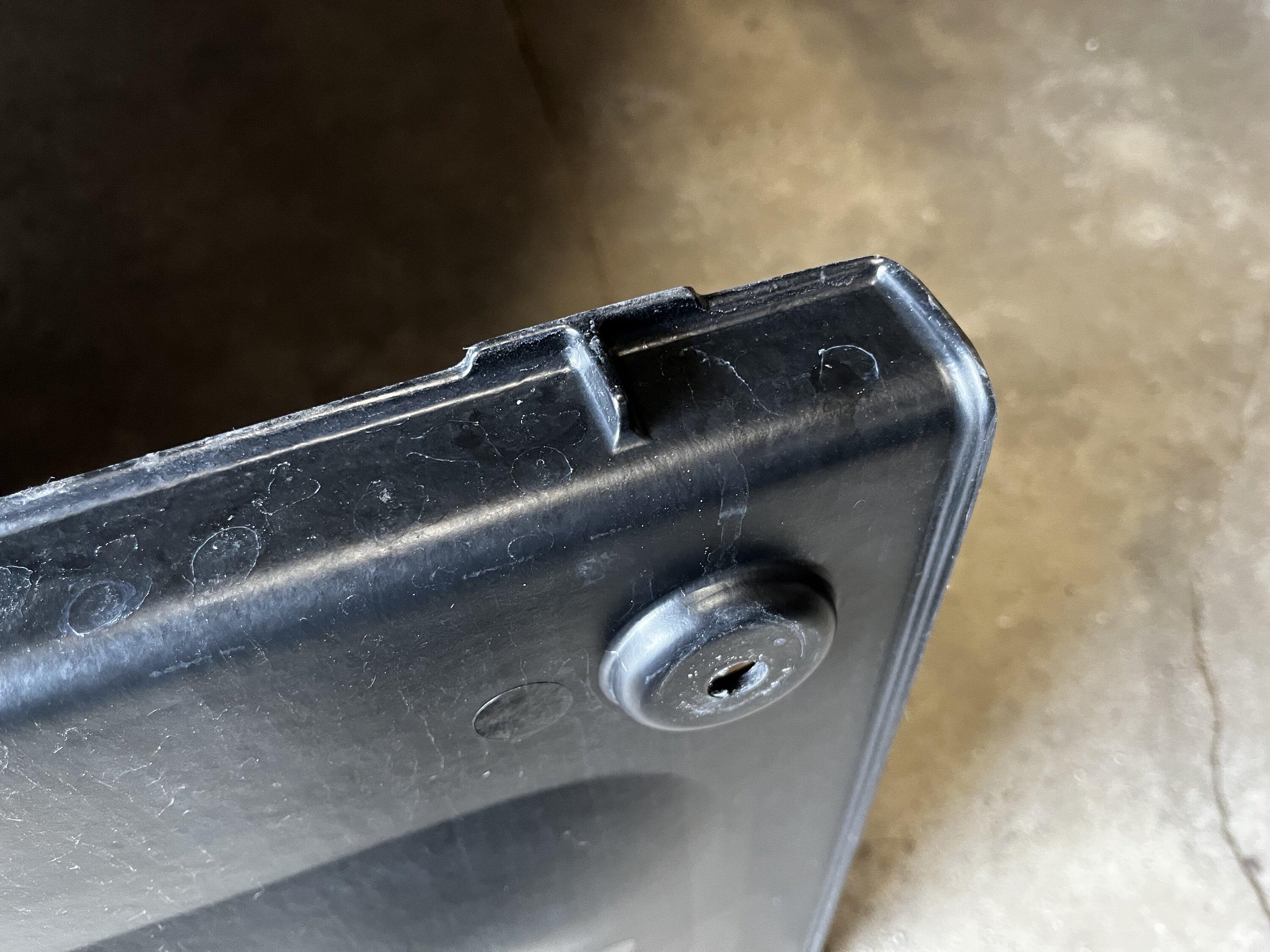 Rivian R1T R1S Reclaiming empty powered tonneau cover space 09PanelClose