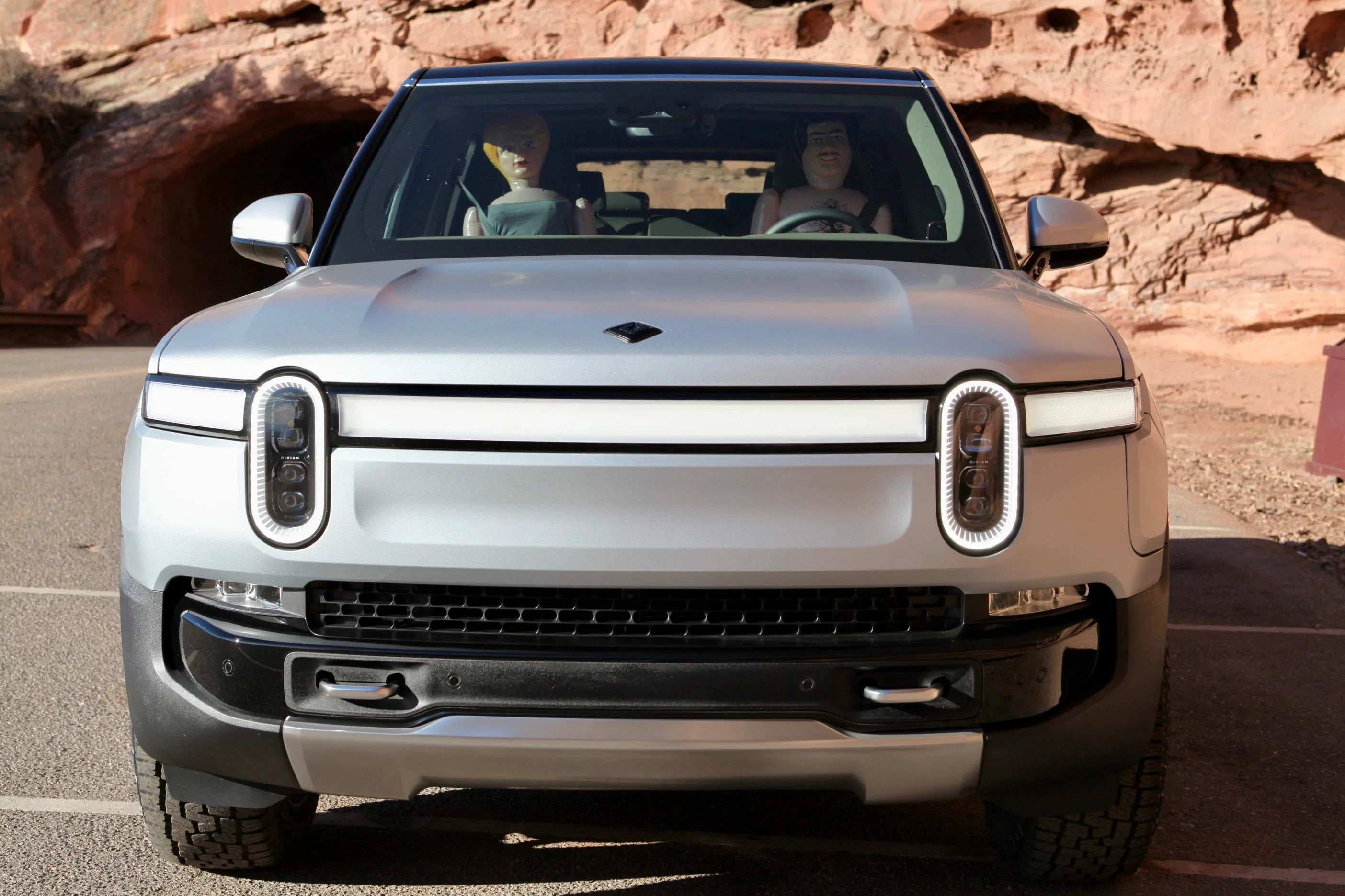 Rivian R1T R1S LA SILVER Rivian Photos IMG_4179