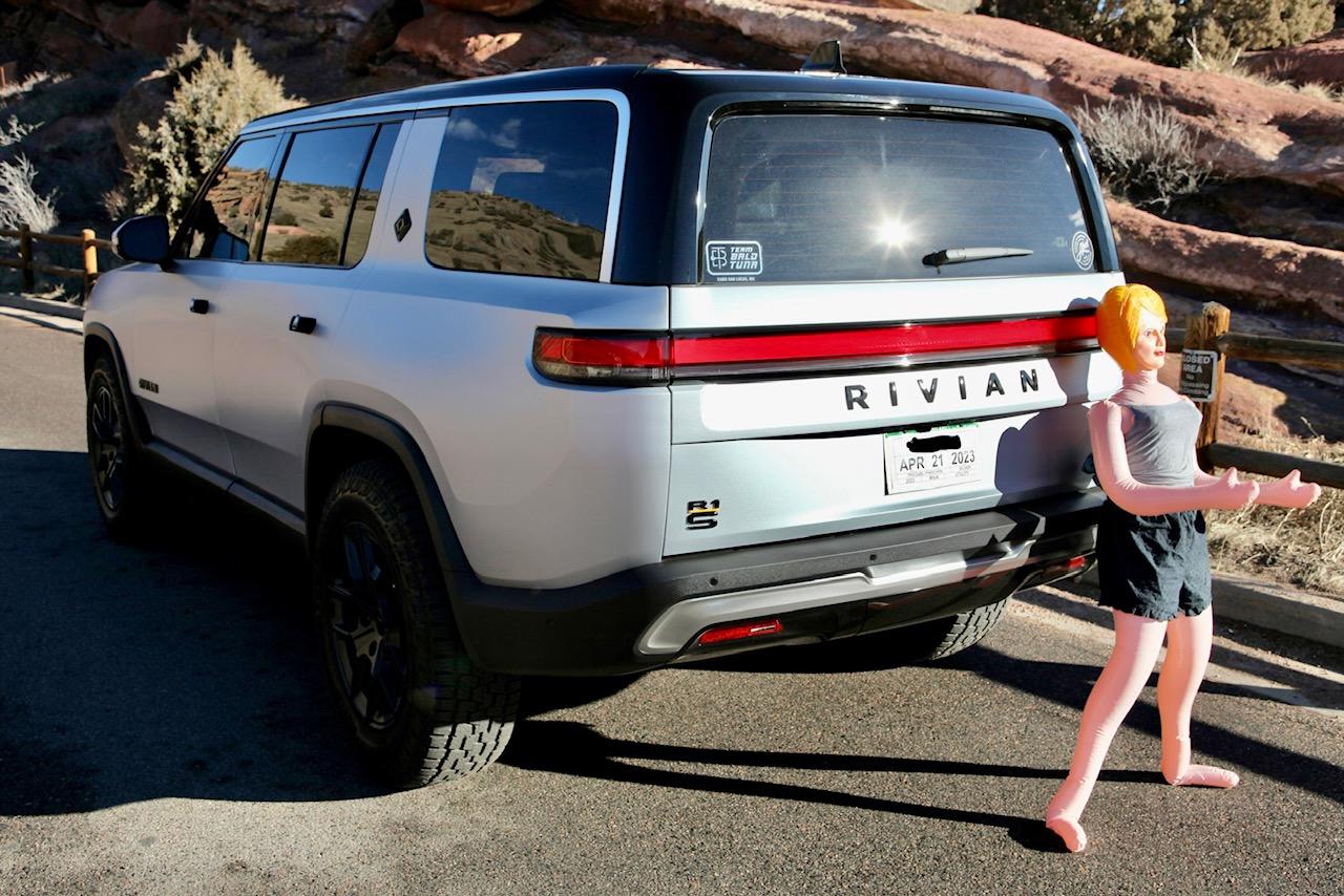 Rivian R1T R1S LA SILVER Rivian Photos IMG_4174