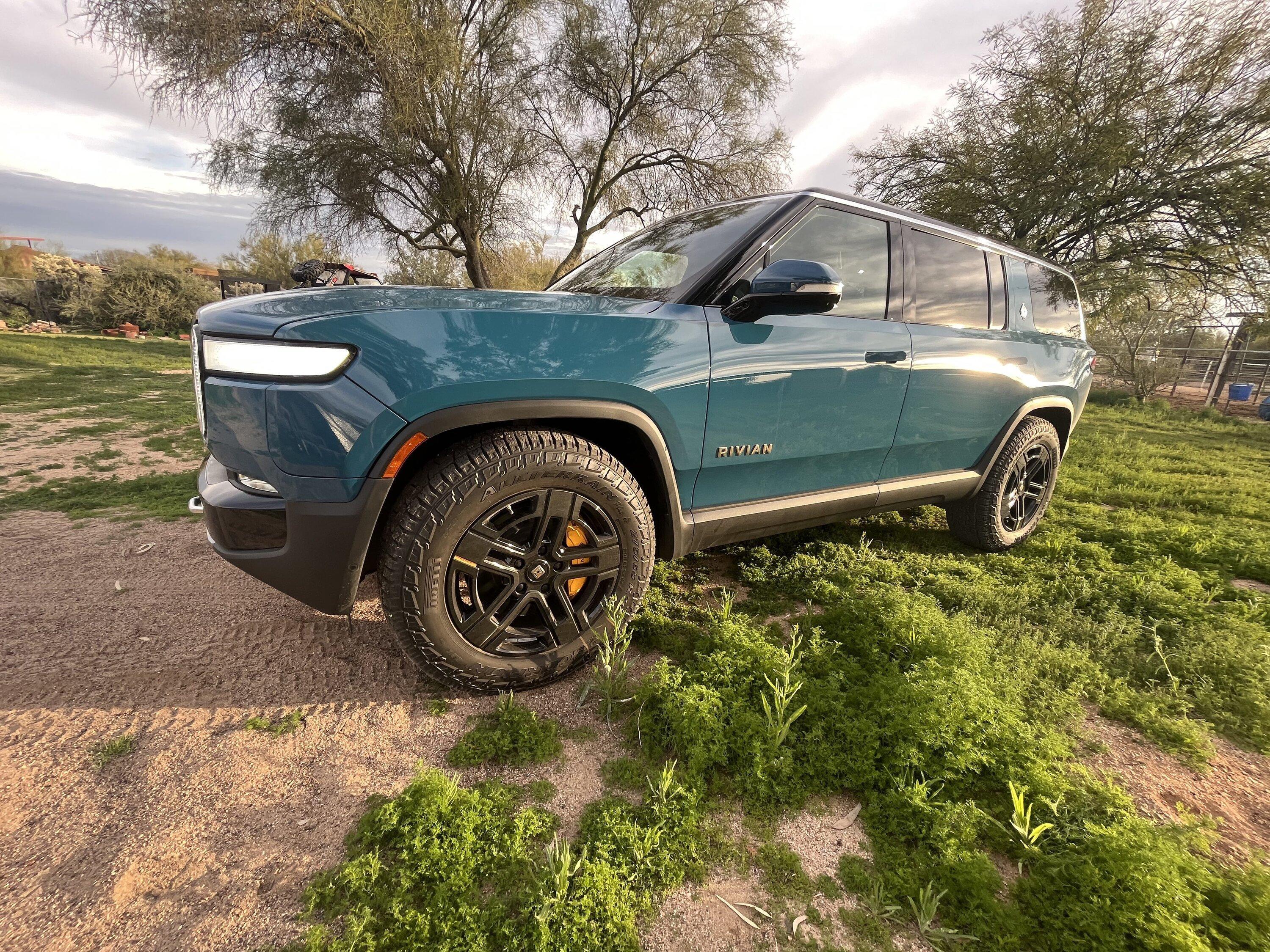 Rivian R1T R1S New R1S owner (former Model Y owner) in Flagstaff, AZ IMG_2881
