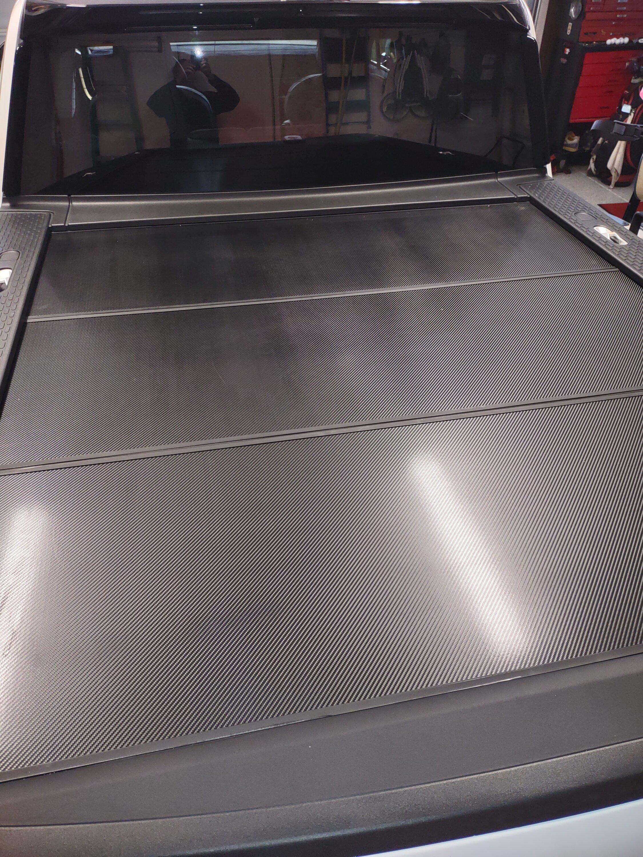 Rivian R1T R1S Tail Lidz Manual Tonneau Cover installed photos & review IMG_20230312_113032257