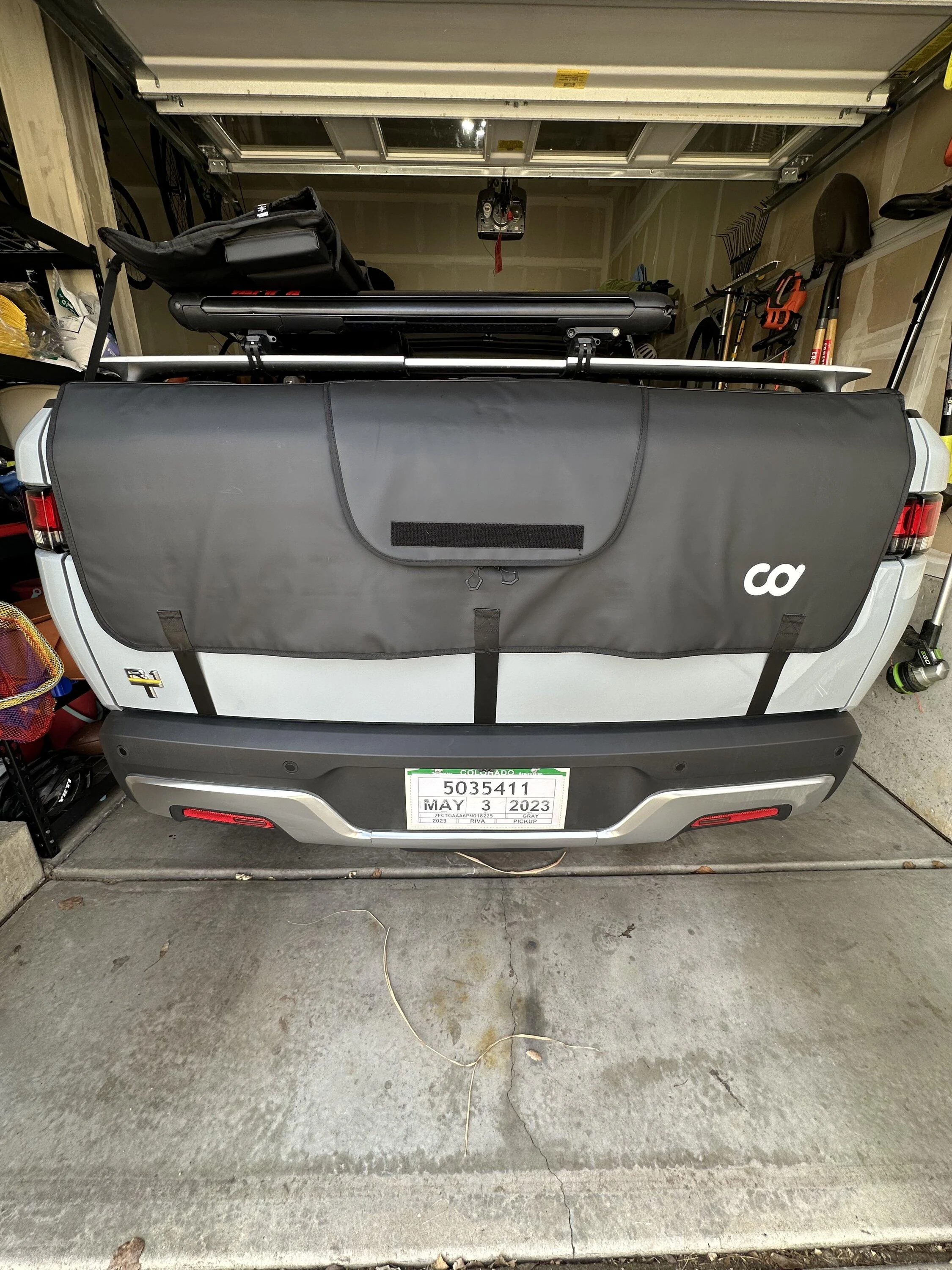 Rivian R1T R1S MTB Tailgate Pad 5E3425F0-FAD6-4B6C-BE58-FB103346E488