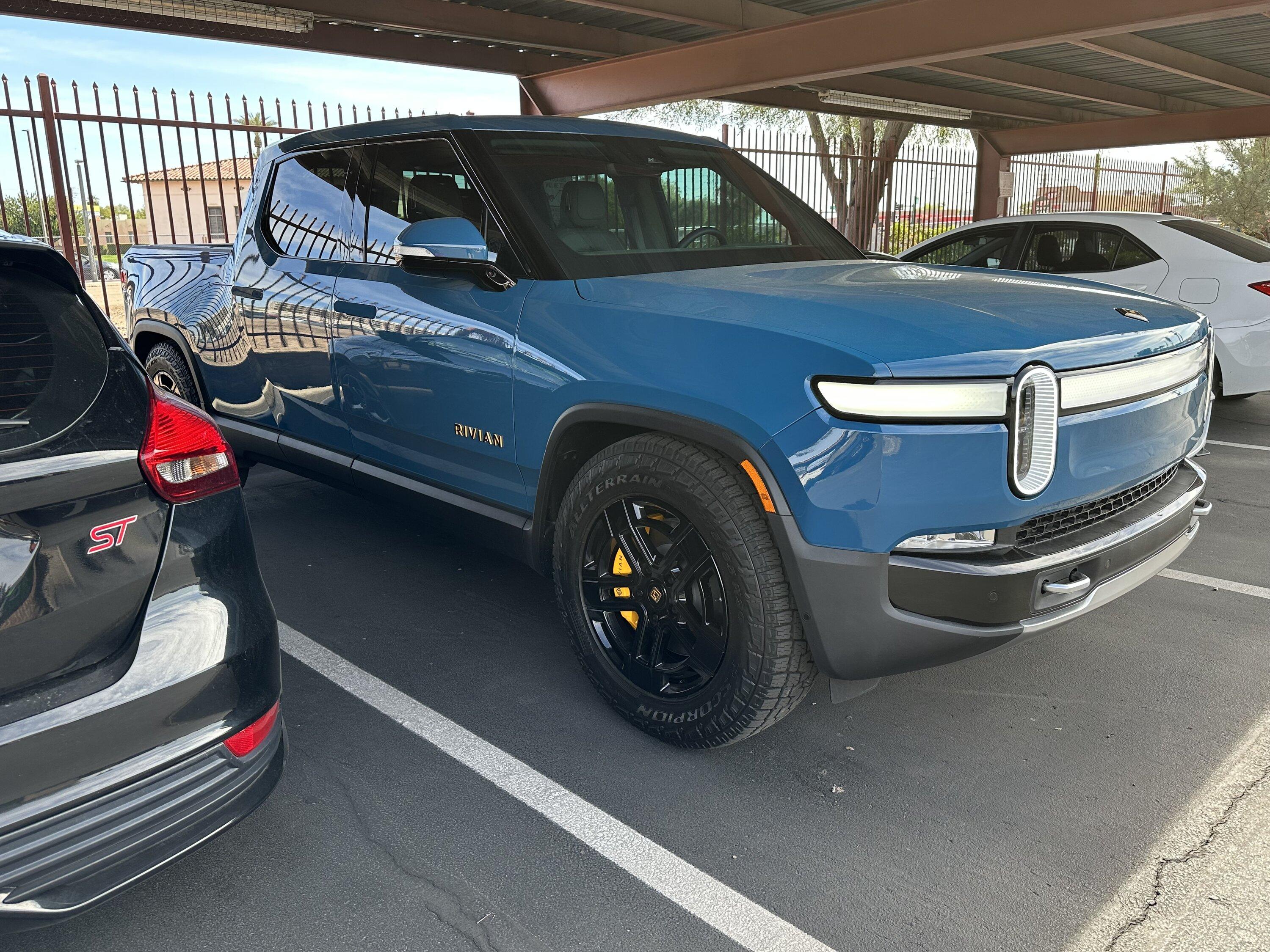 Rivian R1T R1S A/T Brights Powdercoated to Glossy Black IMG_1456