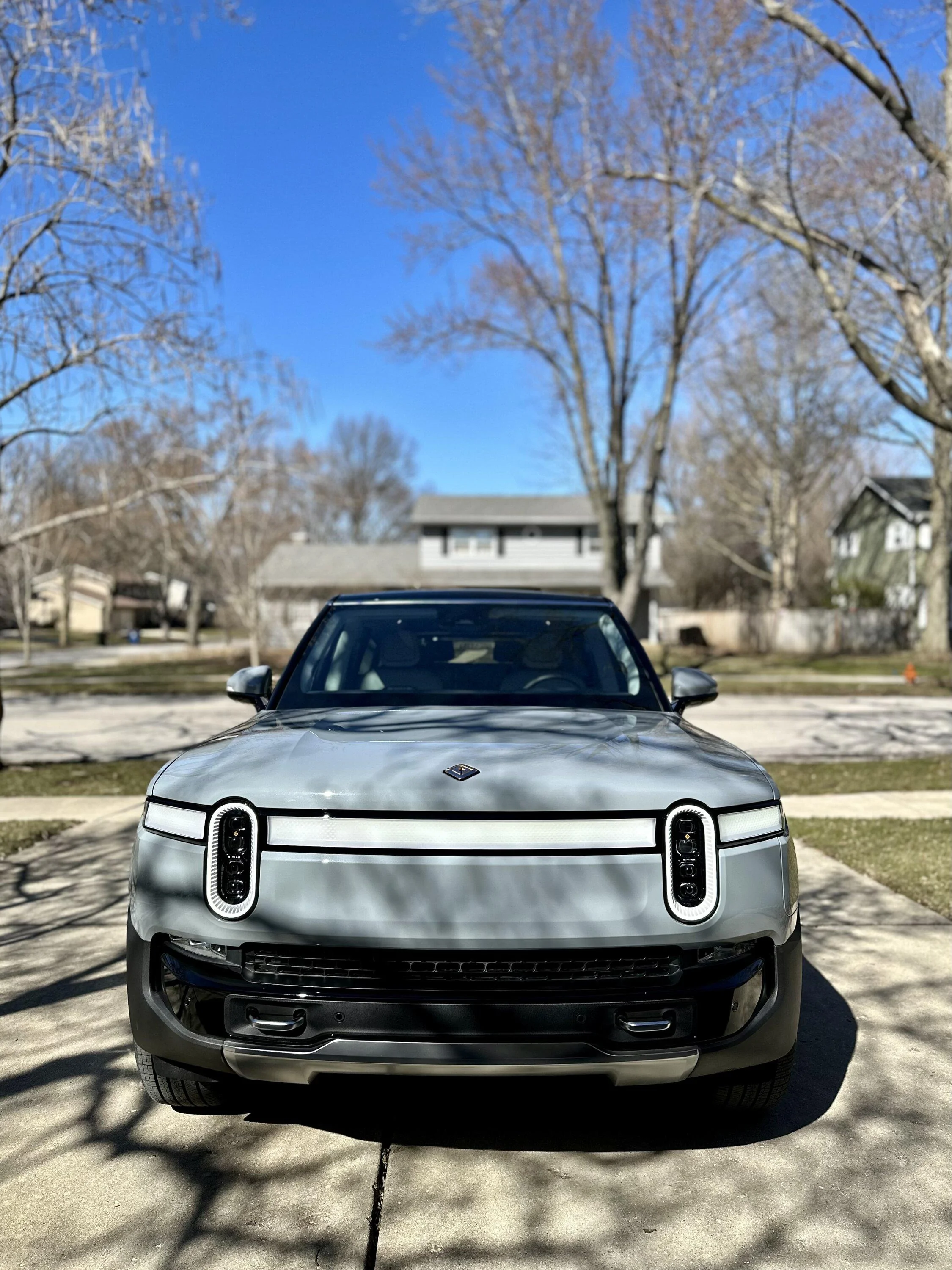Rivian R1T R1S Confirmed by Rivian: R1S w/ Ocean Coast Interior - Deliveries Not Until Early 2023 446EF71B-982D-4835-AAB0-2E4E4D83B354