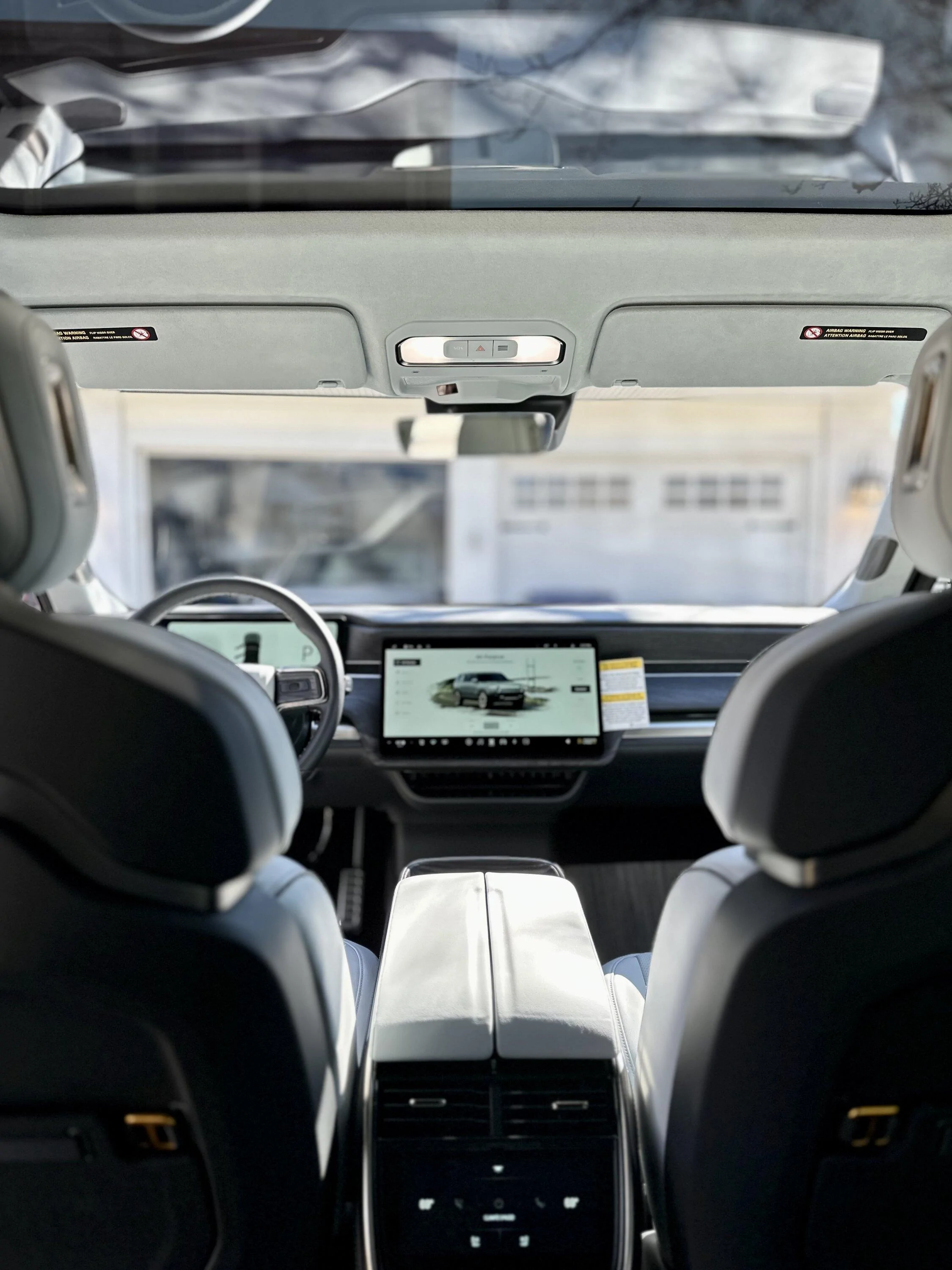 Rivian R1T R1S Confirmed by Rivian: R1S w/ Ocean Coast Interior - Deliveries Not Until Early 2023 8D94602D-C926-447A-ABD1-BF67849B73E8