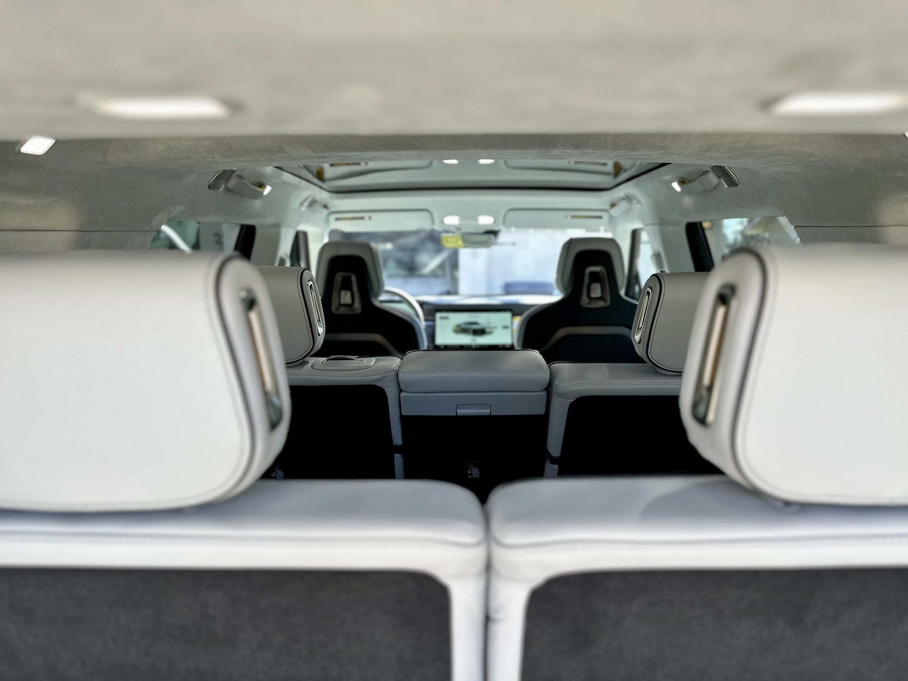 Rivian R1T R1S Confirmed by Rivian: R1S w/ Ocean Coast Interior - Deliveries Not Until Early 2023 0AB173A4-A389-4842-9D22-DC38C4354F12