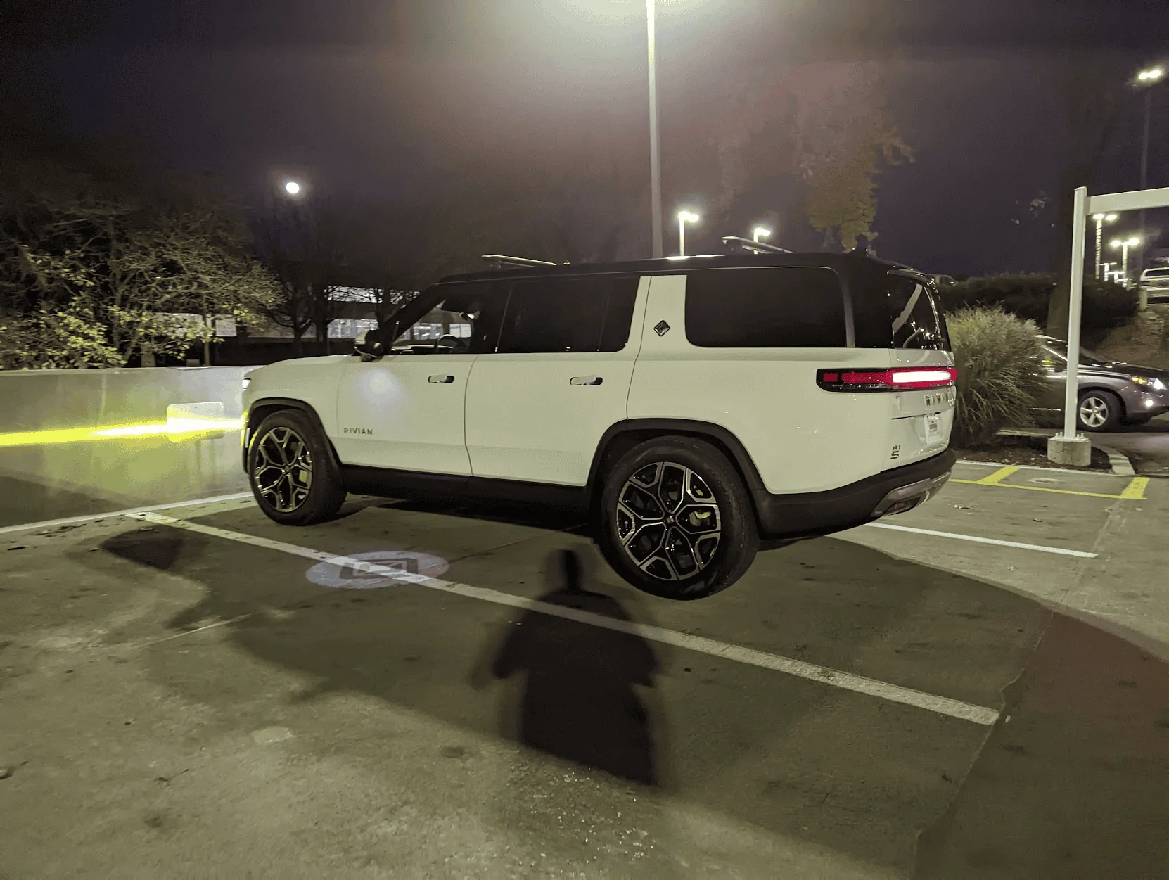 Rivian R1T R1S Driving in Blizzard with Fog Lights 1667878228145