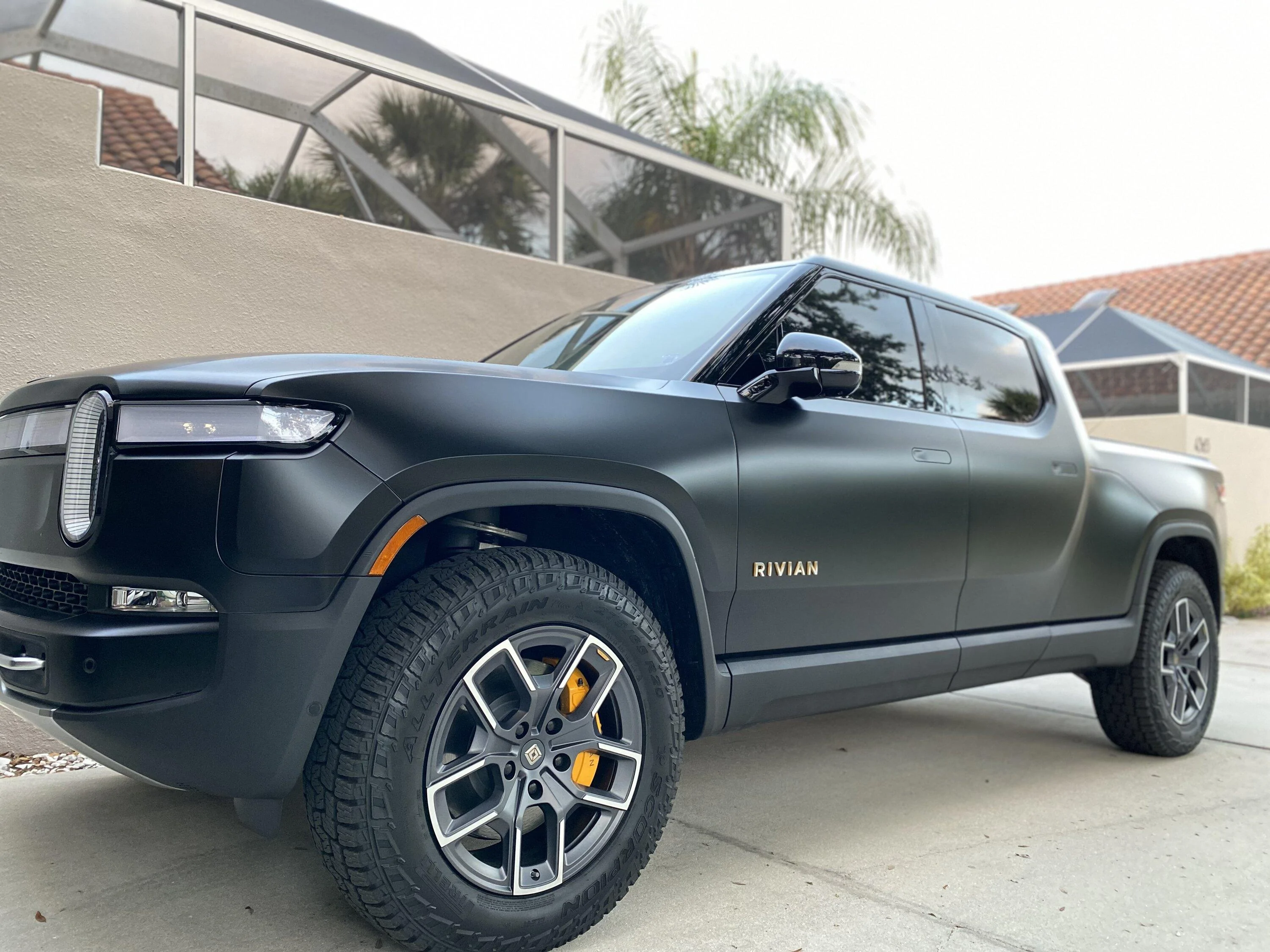Rivian R1T R1S My Matte PPF Midnight Black R1T ? BE0BC363-35B3-46ED-B86B-5418158276F2
