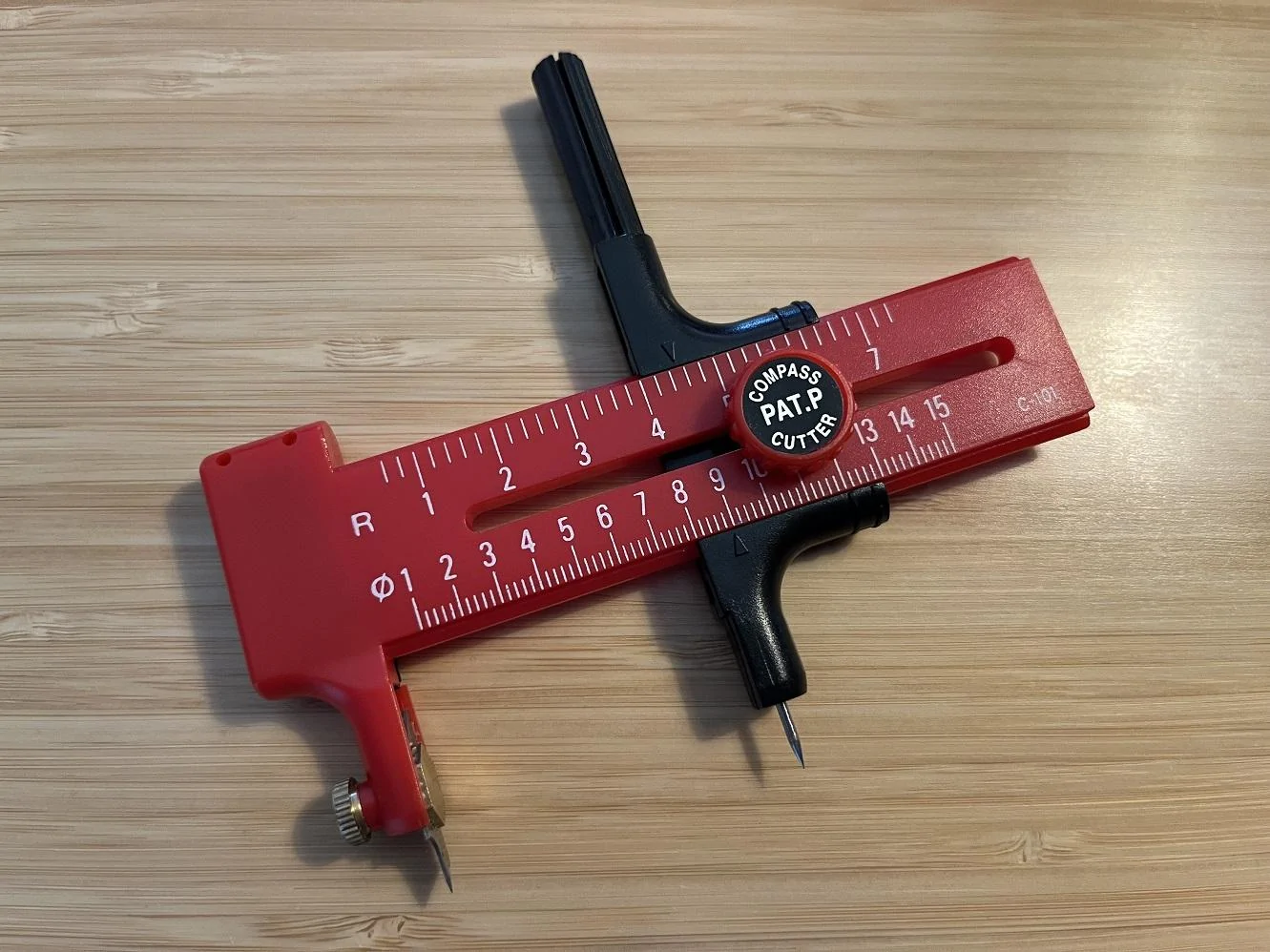 Rivian R1T R1S Master Thread:  Review of the EV Sportline RMaxx Running Boards/Sliders (from Team 1EV) rmaxx install compass