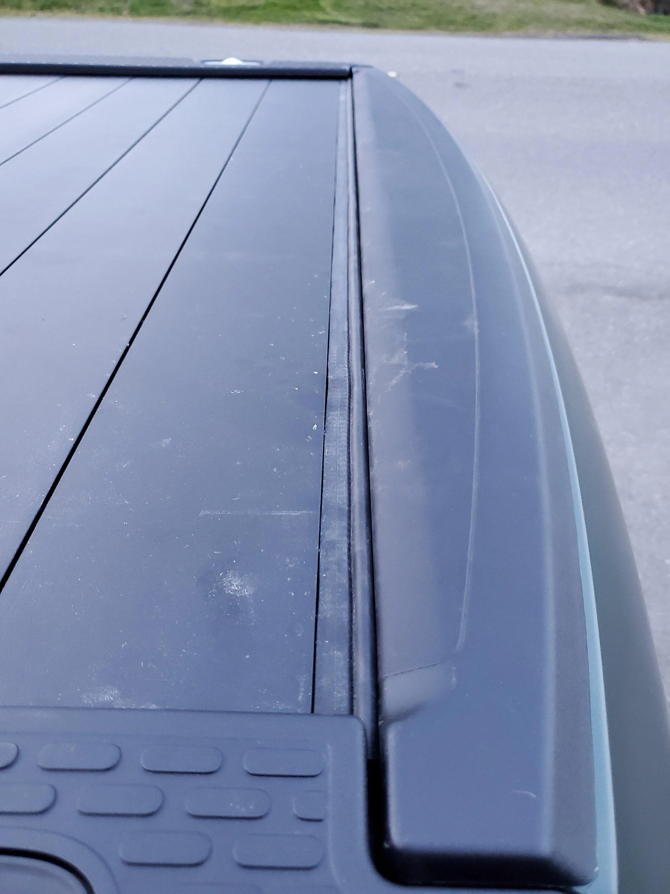 Rivian R1T R1S DIY temporary tonneau / bed cover? 20230318_191921