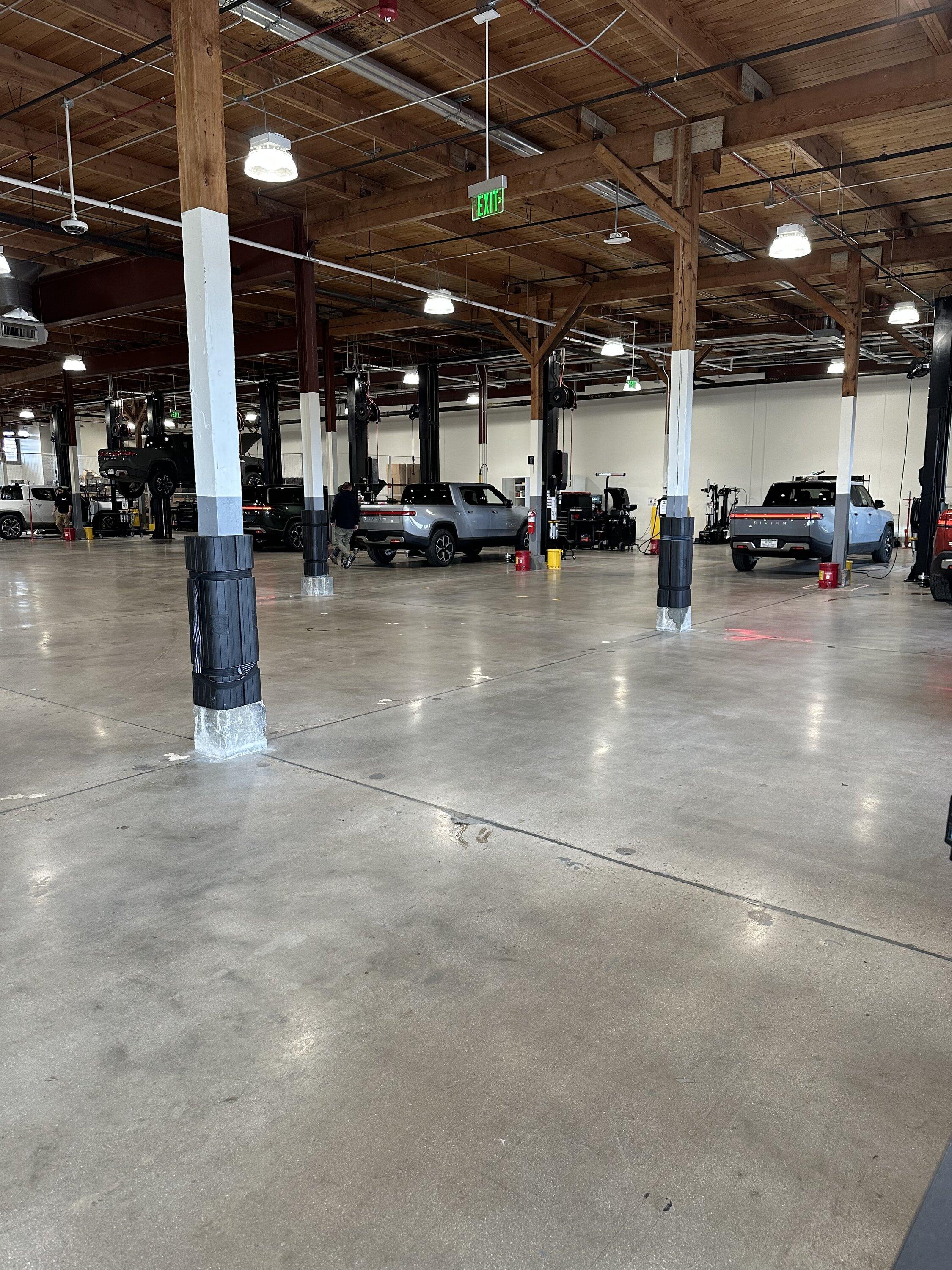 Rivian R1T R1S Rivian Dad Episode: Recall #2 | Amazon Van | Compass Yellow R1S | White/White R1S | 120+ Rivians in the Denver Lot DD35C3B2-7E87-40F5-9330-6F08B42E7DF5
