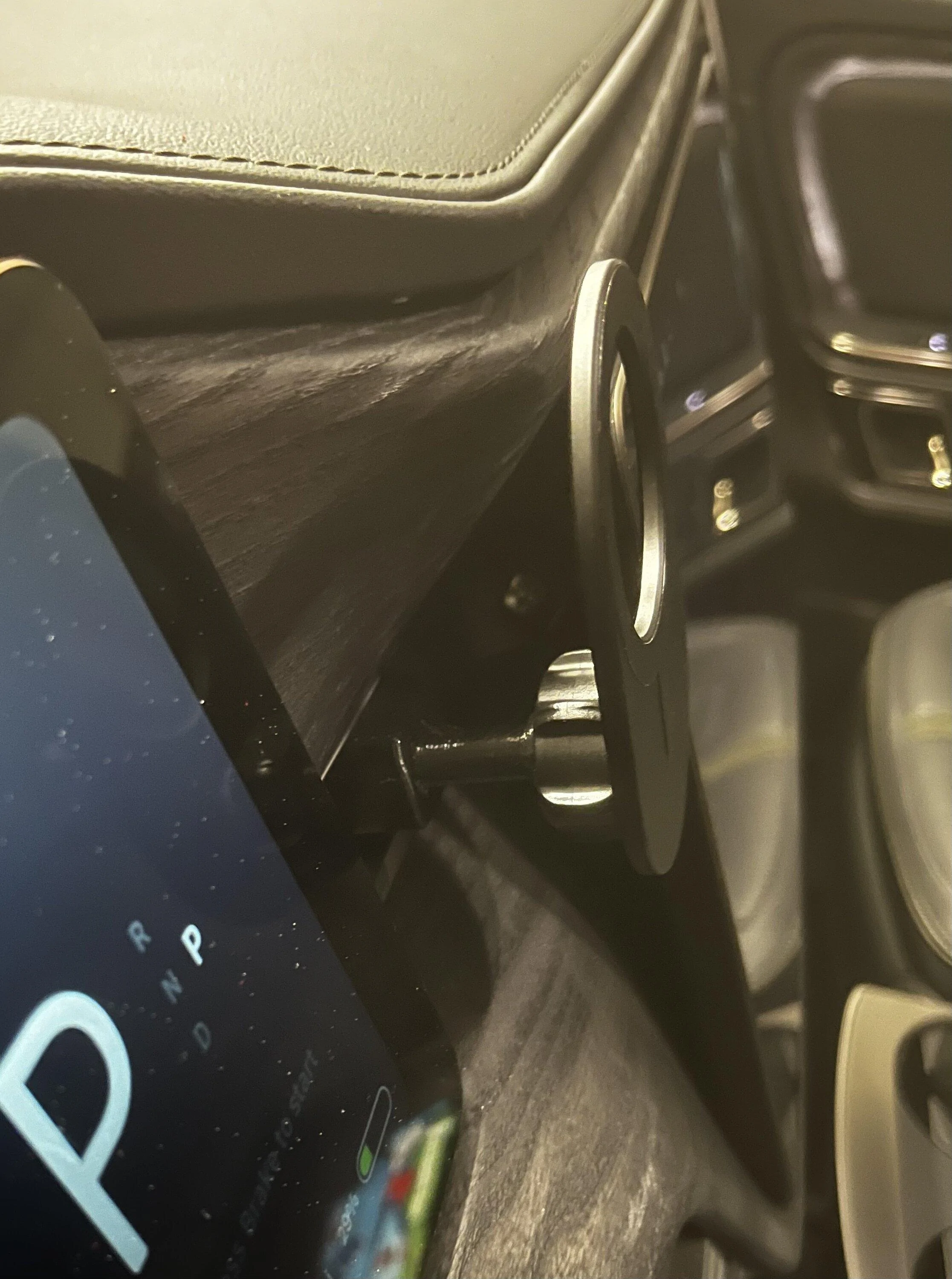 Rivian R1T R1S Mounting a cell phone.  Has anyone done it? 3E4191D7-C797-42E5-AD37-4872AFAD1CB1