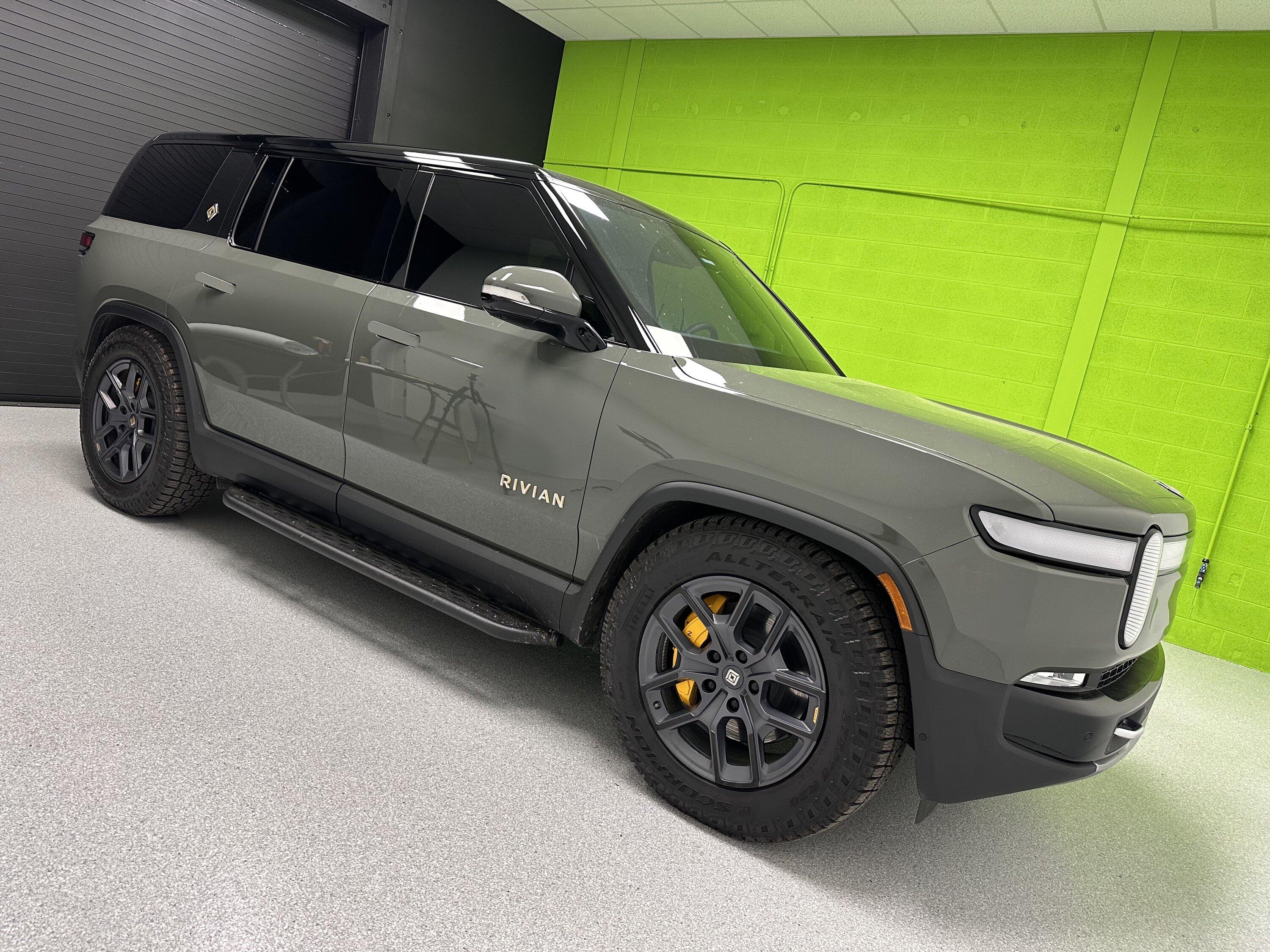 Rivian R1T R1S Introducing RMaxx Running Boards & Rock Sliders for Rivian R1T / R1S from Team 1EV IMG_6742