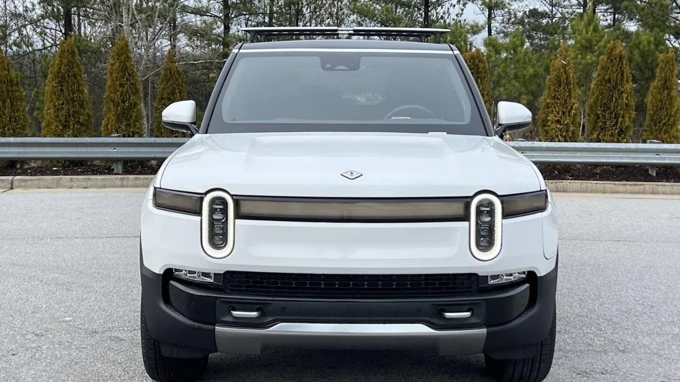 Custom Lettering For Rivian R1t Rivian Lettering Vinyl Cutout on Front Lightbar + R1S in Stealth PPF ...
