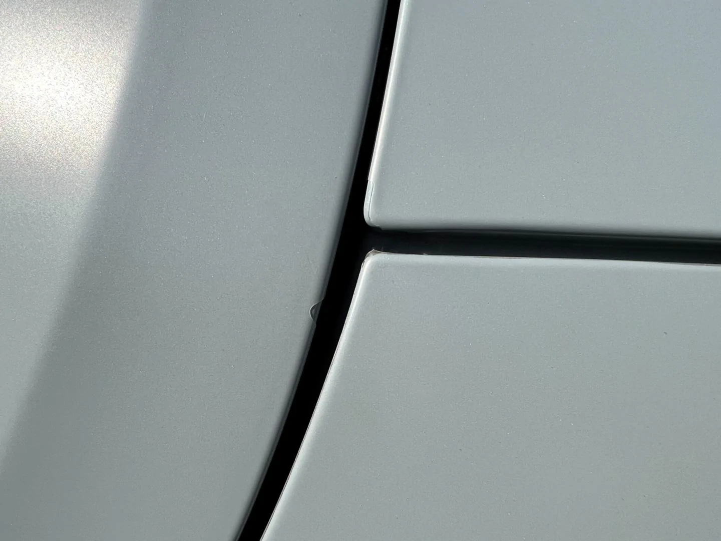 Rivian R1T R1S Poor Quality Stealth Satin PPF Clear Bra on Rivian R1T - Be Careful When Price Shopping BAD-poor-quality-rivian-r1t-xpel-stealth-redmond-clear-bra-ppf-paint-protection-film-7