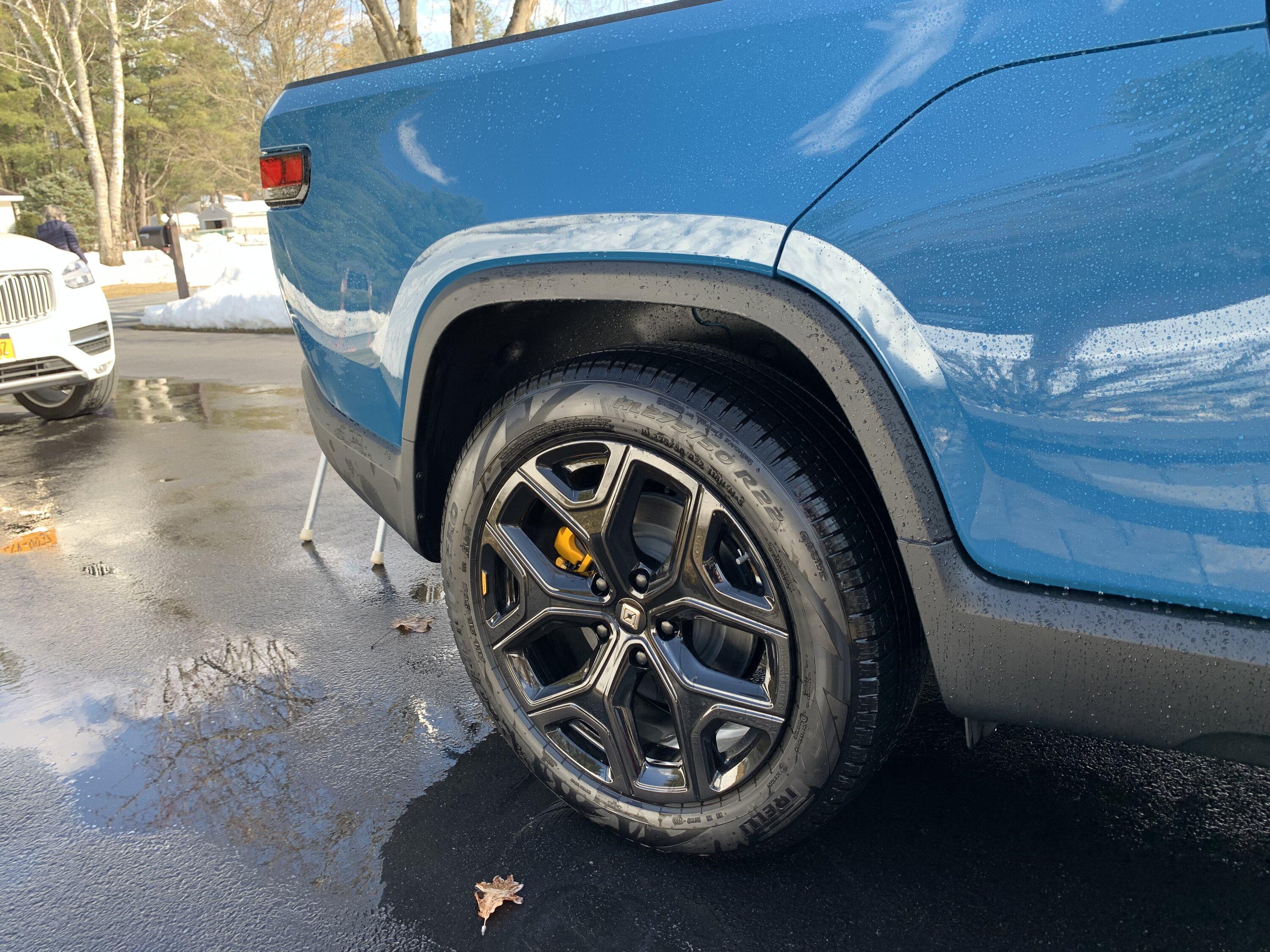 Rivian R1T R1S Front suspension drops overnight 276CA2CF-5CE3-4186-9AD7-32A68381A0E2