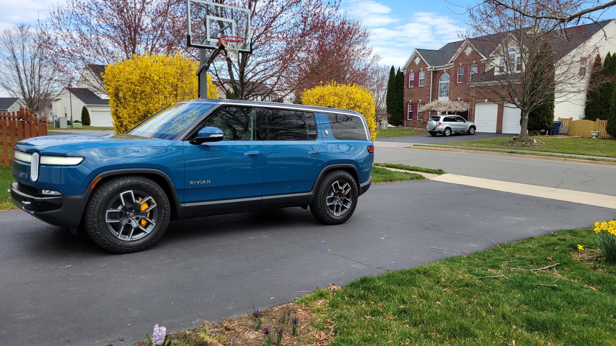 Rivian R1T R1S Purcellville, VA FINALLY Checking in! 20230322_152236