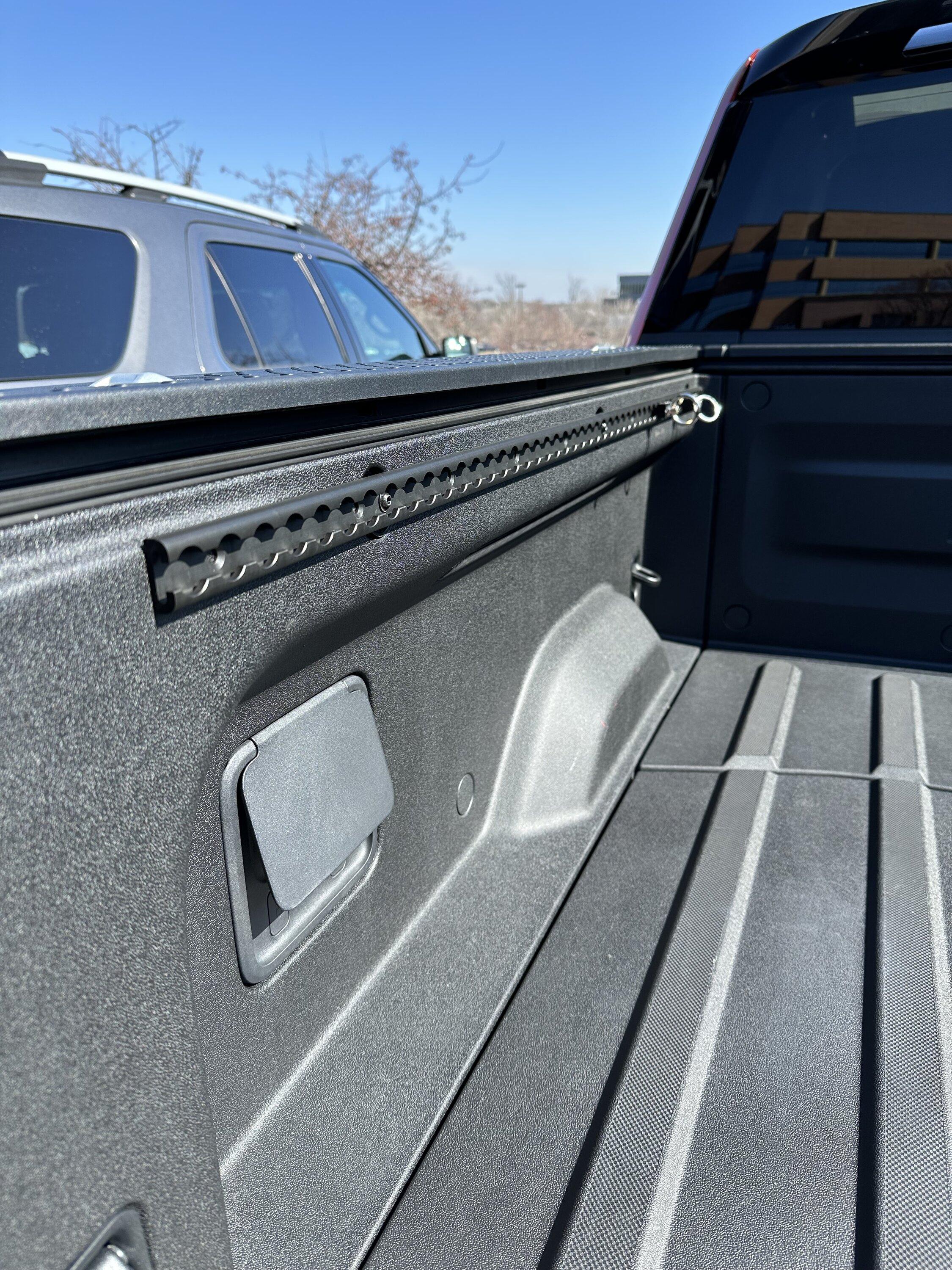 Rivian R1T R1S New aftermarket (manual) Tonneau Cover for Rivian R1T IMG_8321