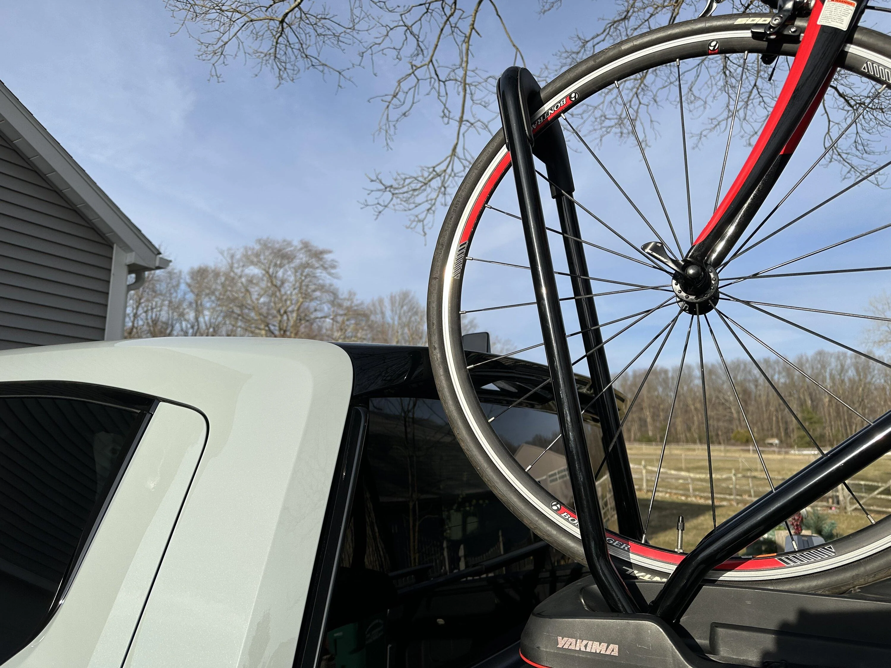 Rivian R1T R1S Rivian bike mount doesnt work for me, some questions IMG_1107