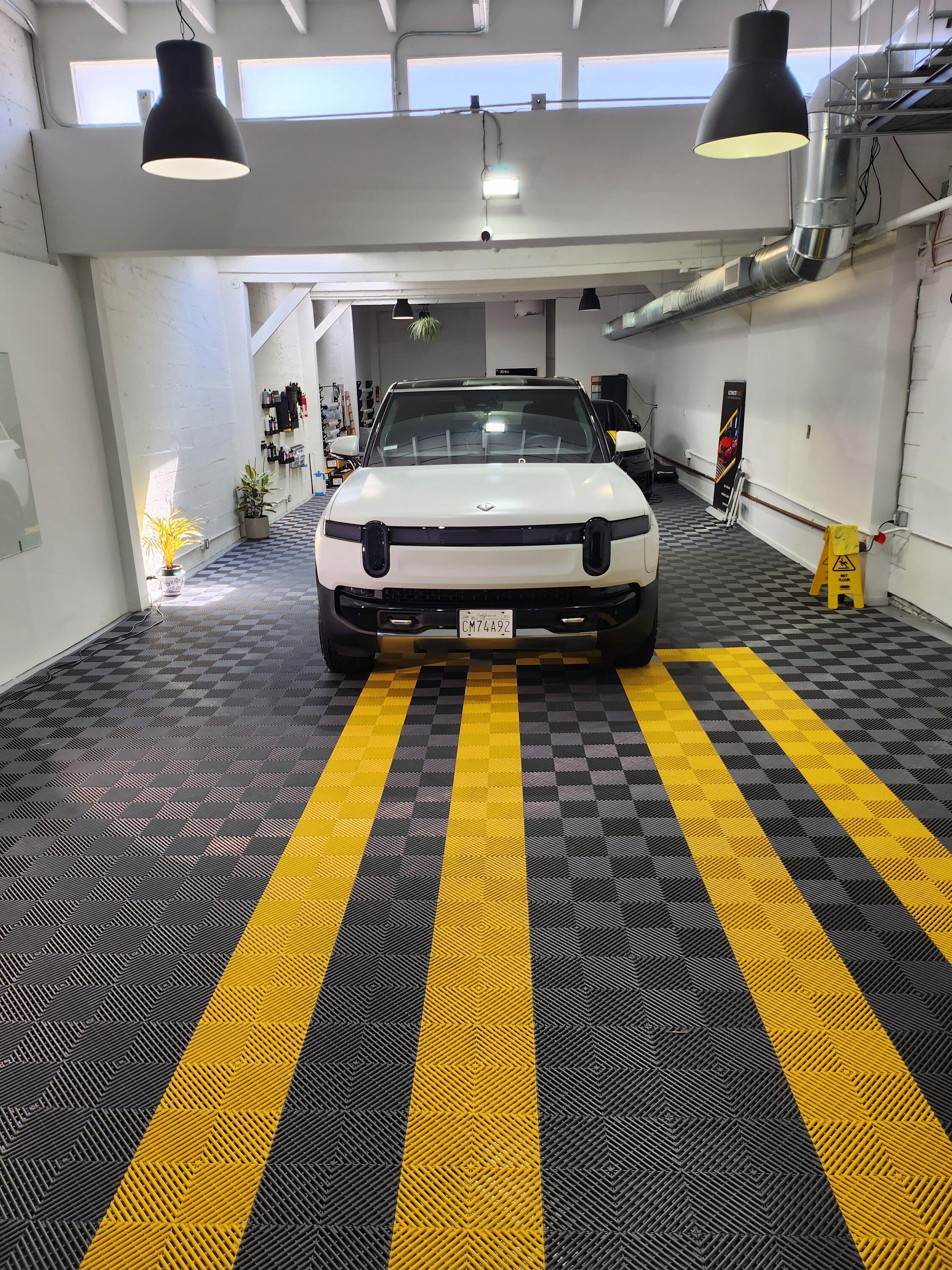 Rivian R1T R1S Twraps is awesome! PPF installed DIY photos 20230325_120026