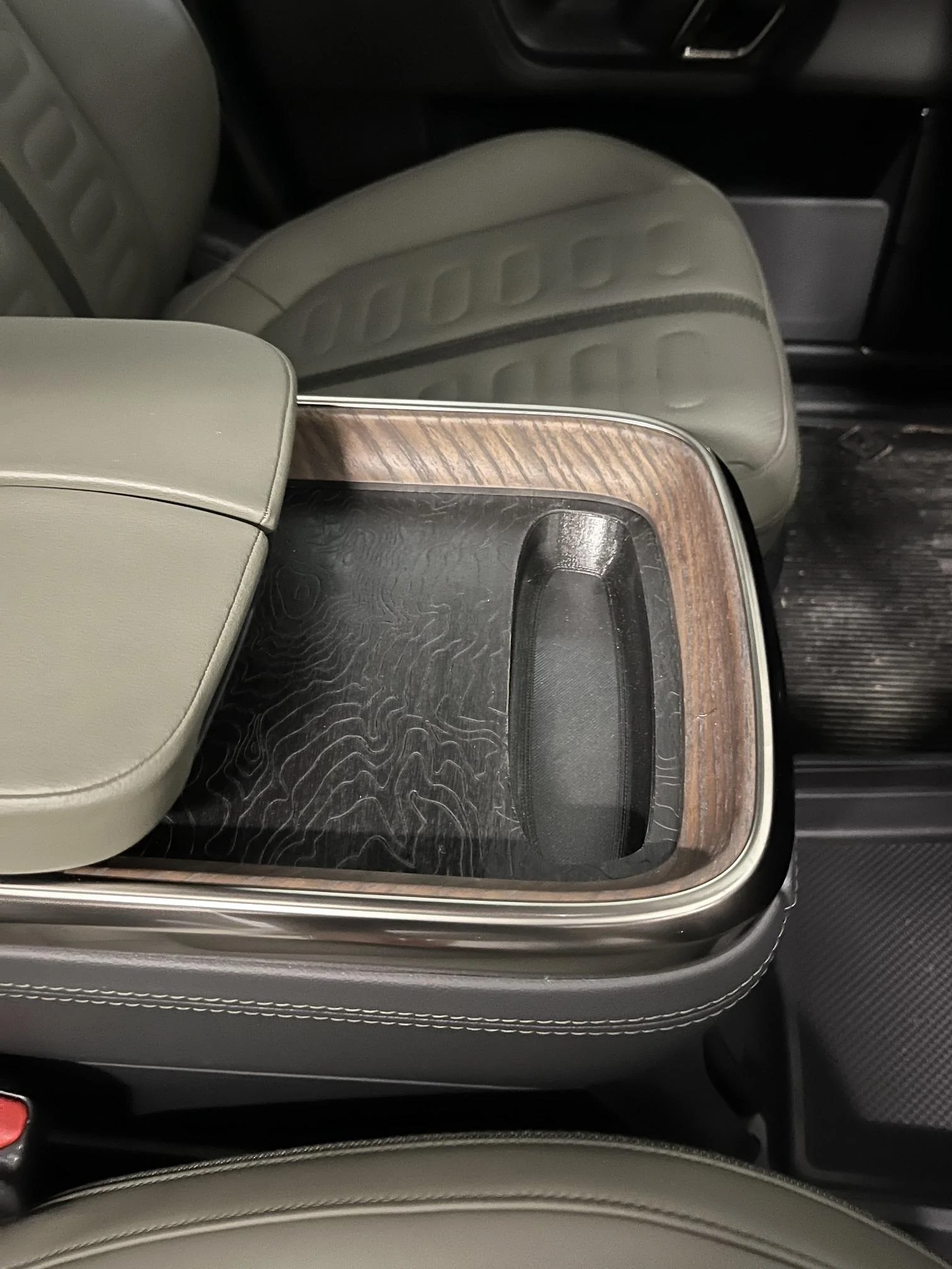 Rivian R1T R1S First Look at Premium Charging Plate soonish charge plat
