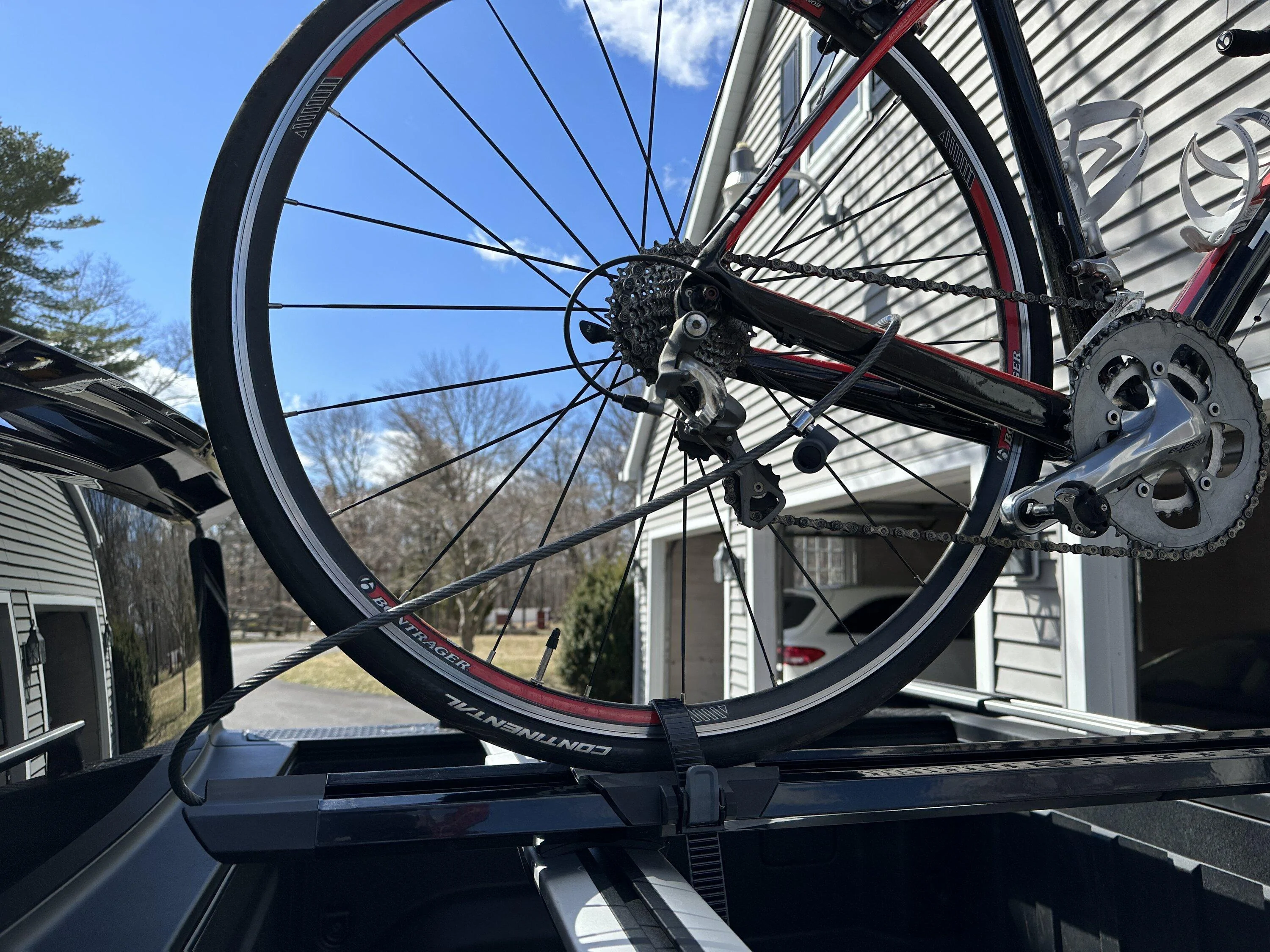 Rivian R1T R1S Rivian bike mount doesnt work for me, some questions 6343206E-0005-41DB-AE60-CF067B3A3F08