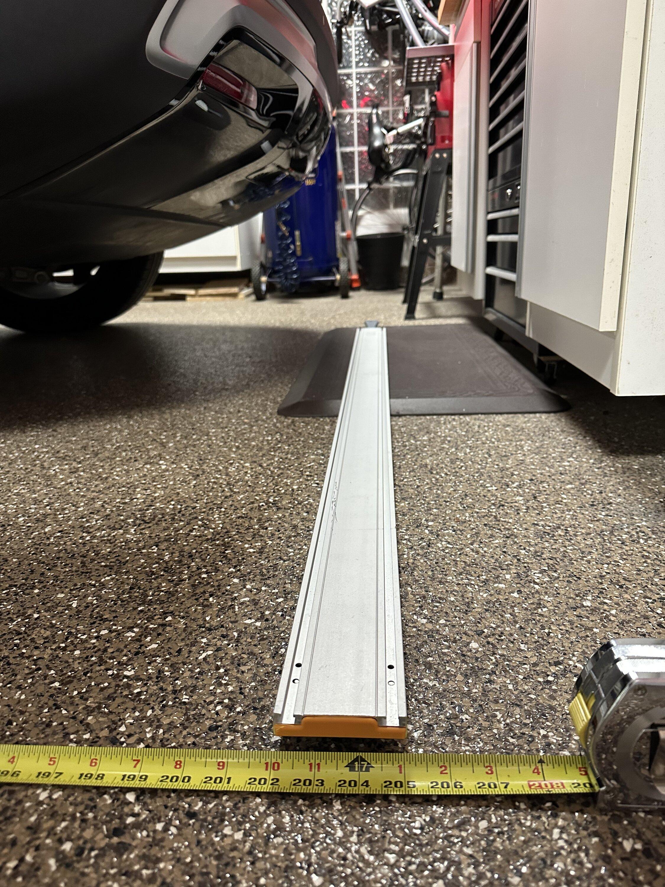 Rivian R1T R1S How to: TIGHT parking for R1S in garage FECA12D9-B3B4-4ECF-AD78-697E1212AB2B