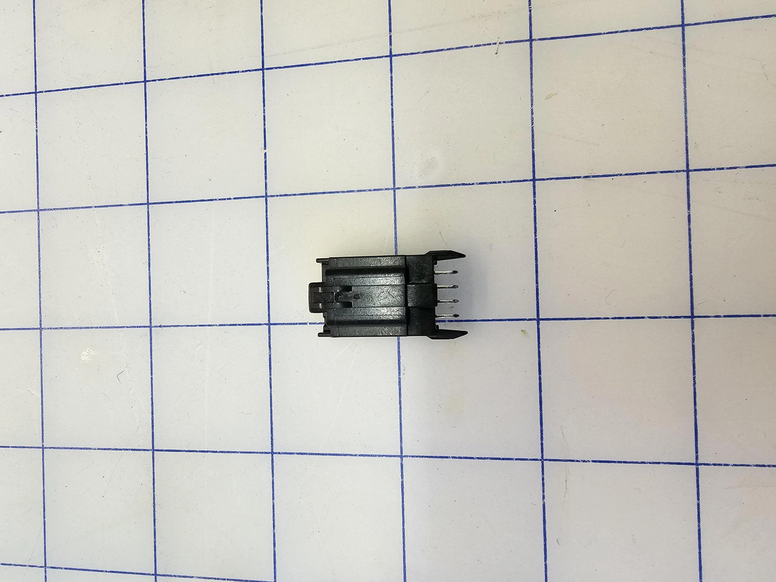 Rivian R1T R1S Working Magsafe / Magnetic Qi Wireless Charging Pad Install! - DIY Writeup 3