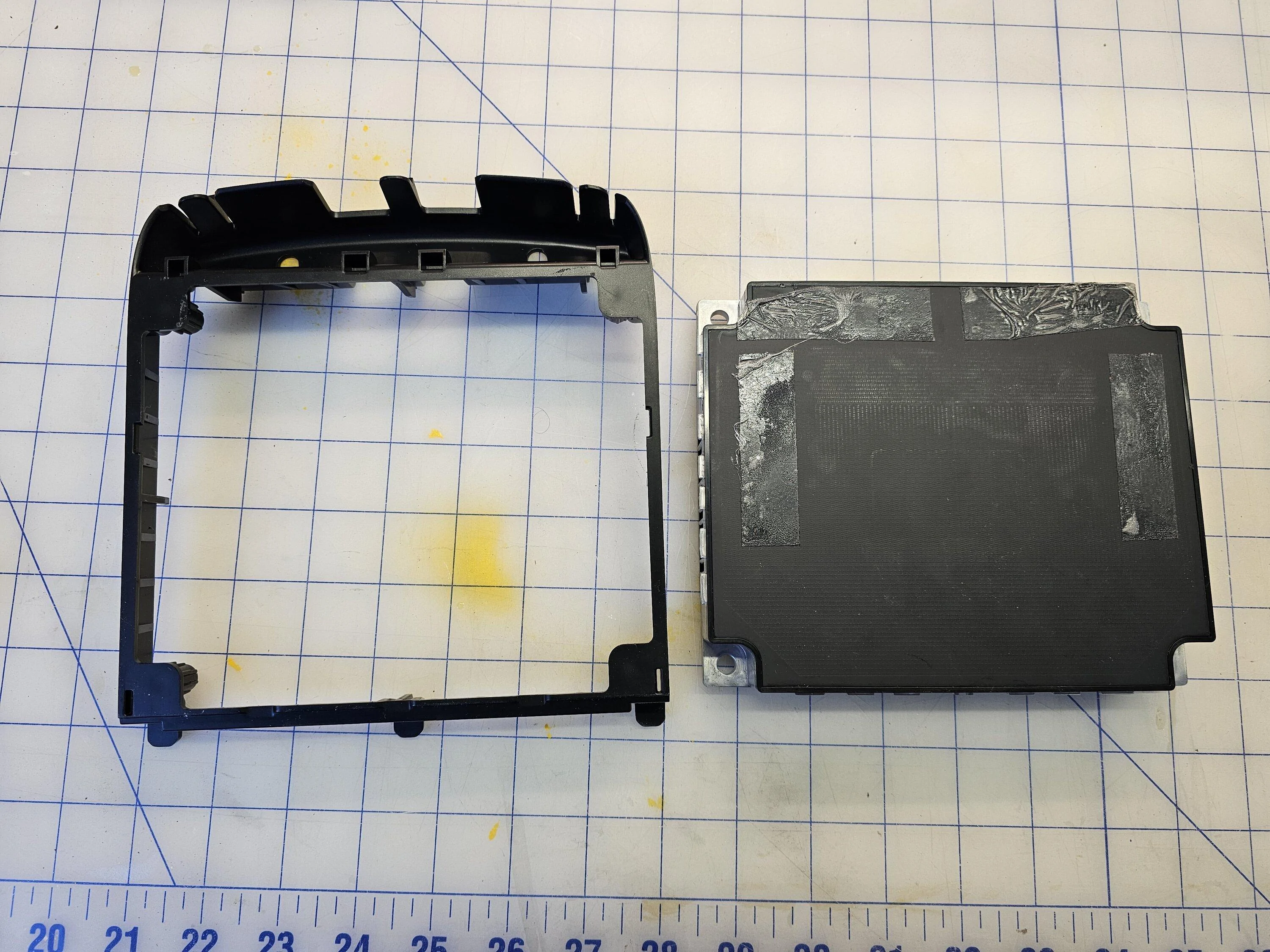 Rivian R1T R1S Working Magsafe / Magnetic Qi Wireless Charging Pad Install! - DIY Writeup 6
