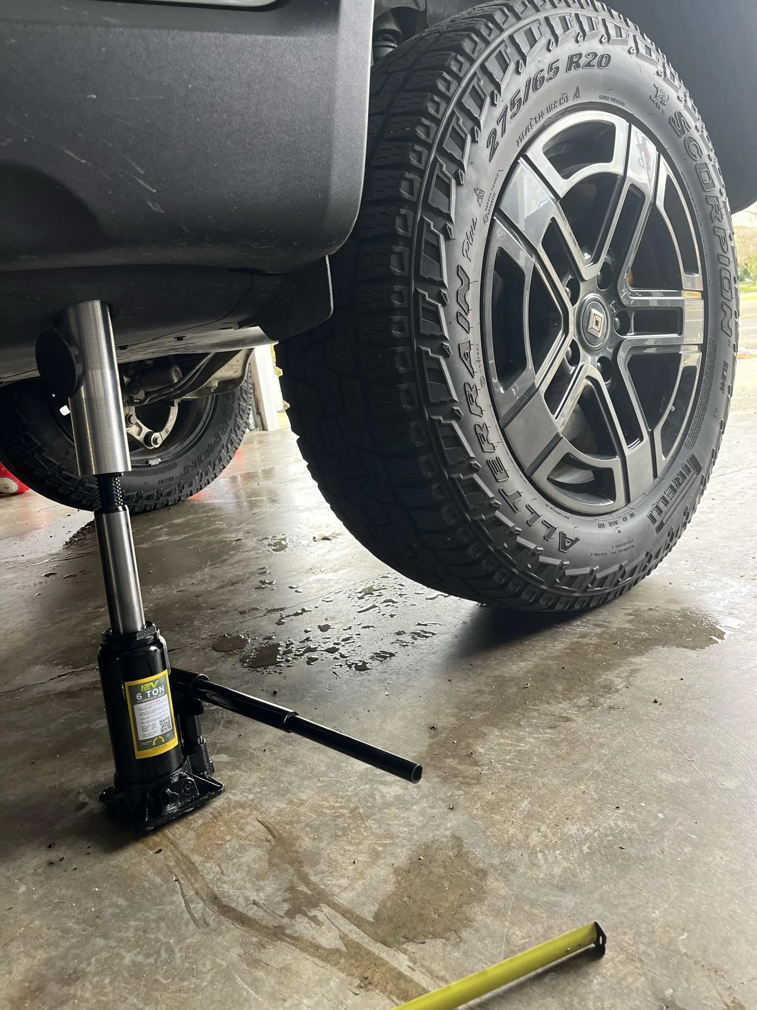 Rivian R1T R1S Customer Service Agent for EV Sportline / Team 1EV 8D255017-E7D4-4D05-B65F-4DF2F23DEA1C