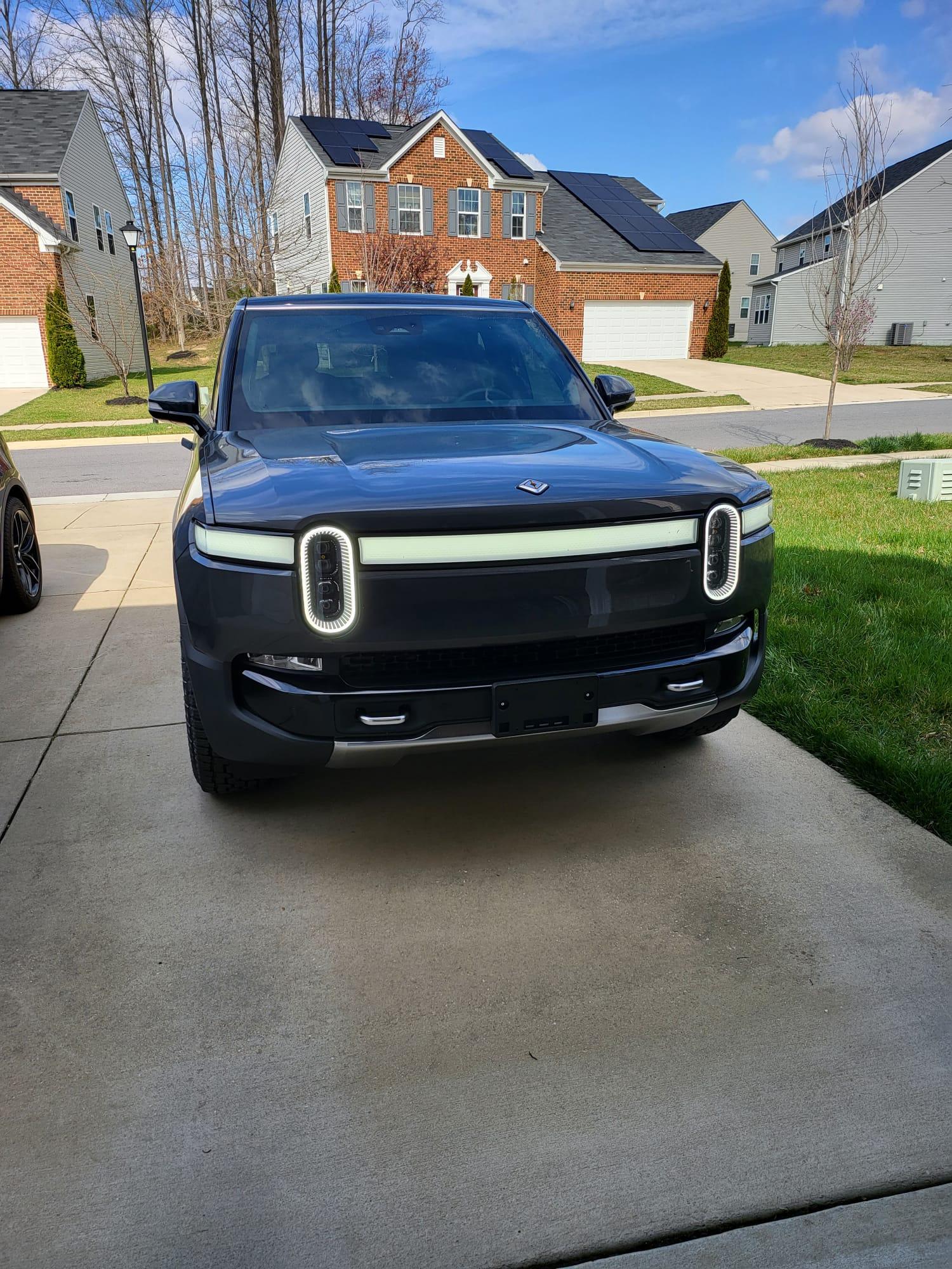 Rivian R1T R1S My 23' R1S is Here WhatsApp Image 2023-03-28 at 12.09.50 PM (2)
