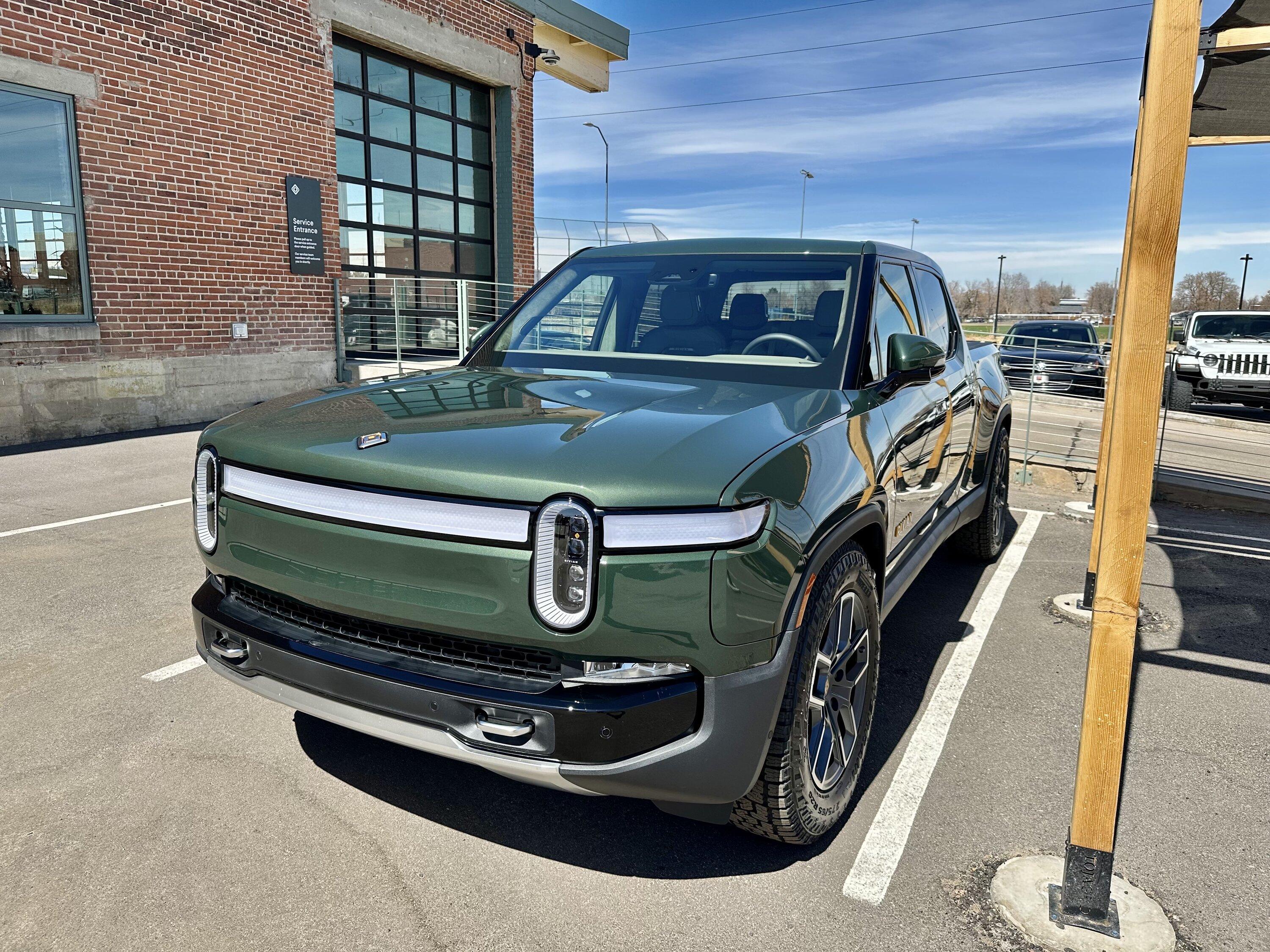 Rivian R1T R1S Colorado Checking In IMG_3191