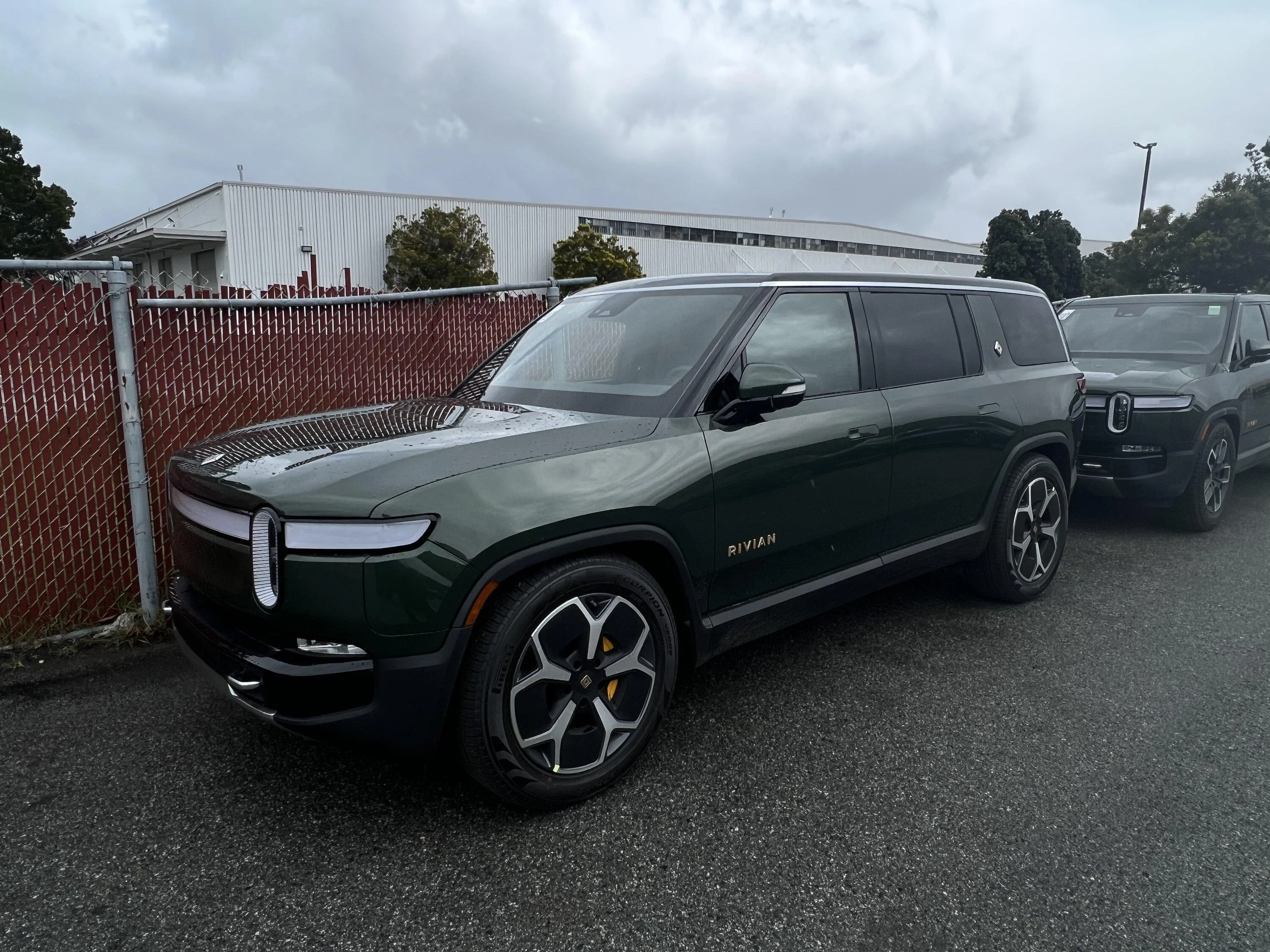 Rivian R1T R1S R1S Shop access live with lots of inventory! C78BDA15-0D18-46CE-A7C7-A3998B8C70C4