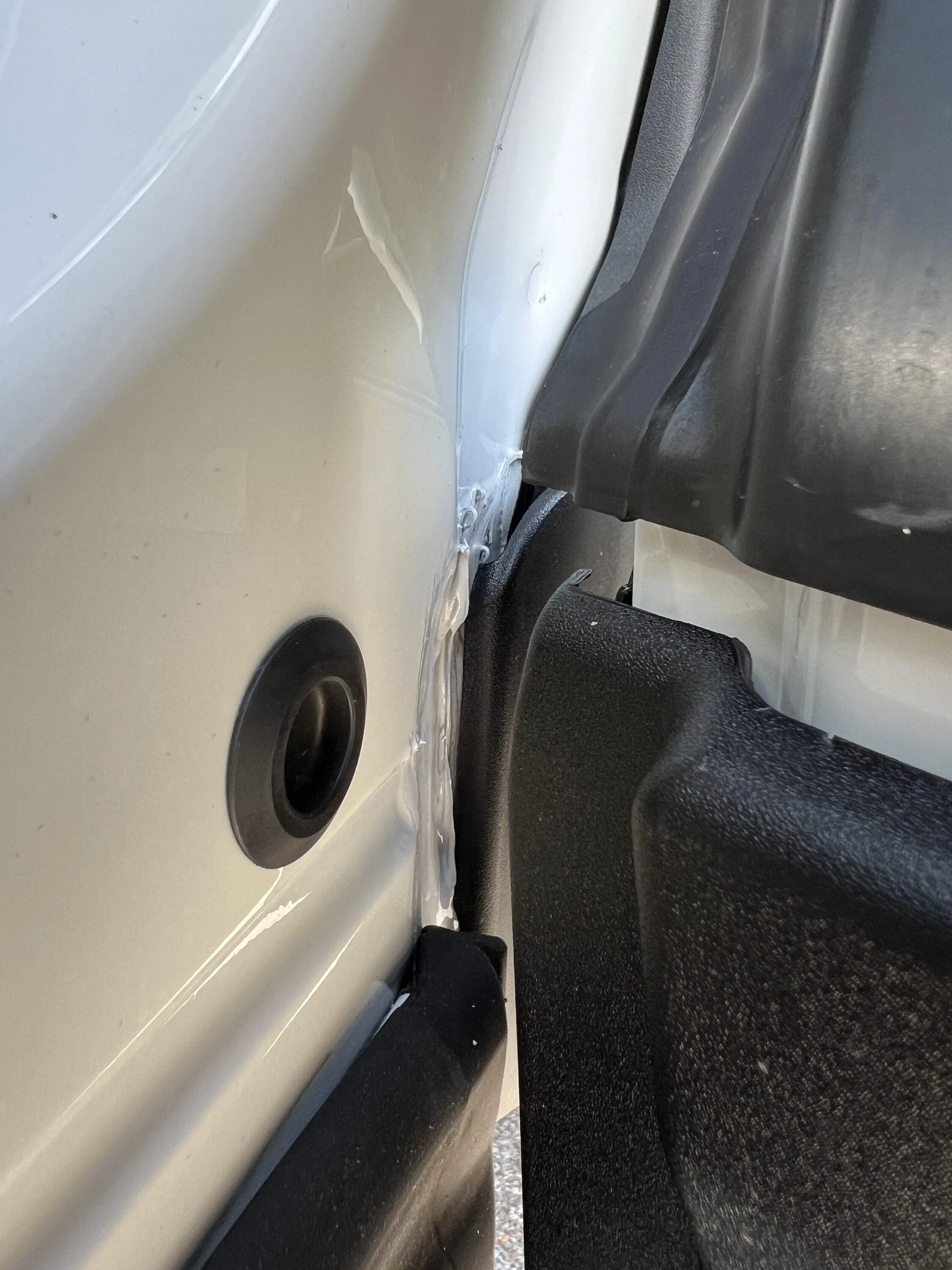 Rivian R1T R1S In what world are these types of paint issues acceptable on new R1S? IMG_4707