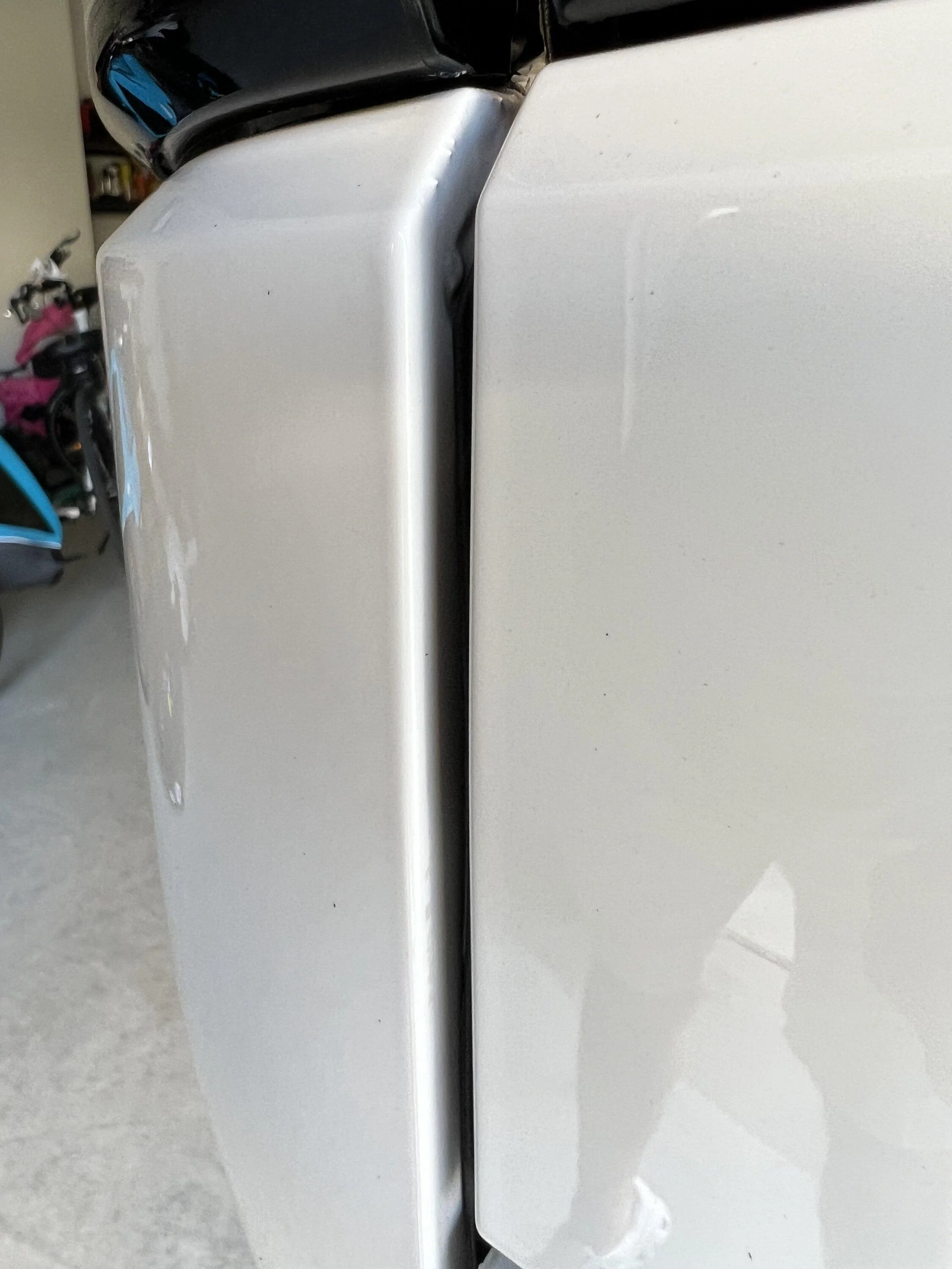 Rivian R1T R1S In what world are these types of paint issues acceptable on new R1S? IMG_4715