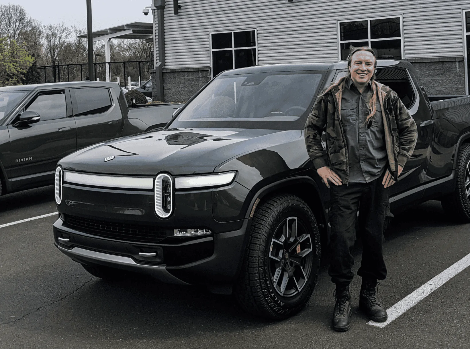 Rivian R1T R1S Another boring "took delivery today" post ;) 1680313955360