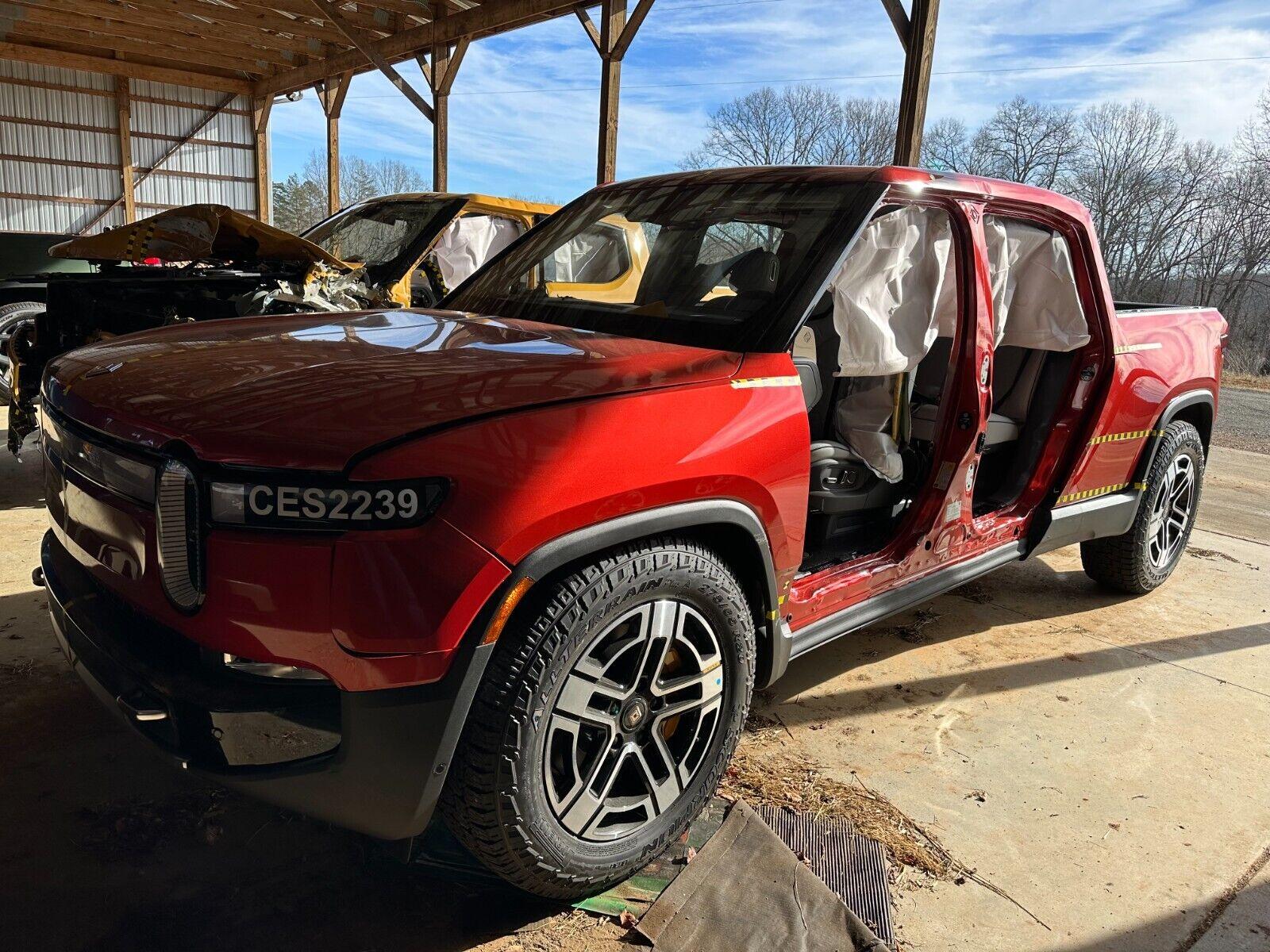 Rivian R1T R1S IIHS-crashed Rivians on Ebay 1680356383511