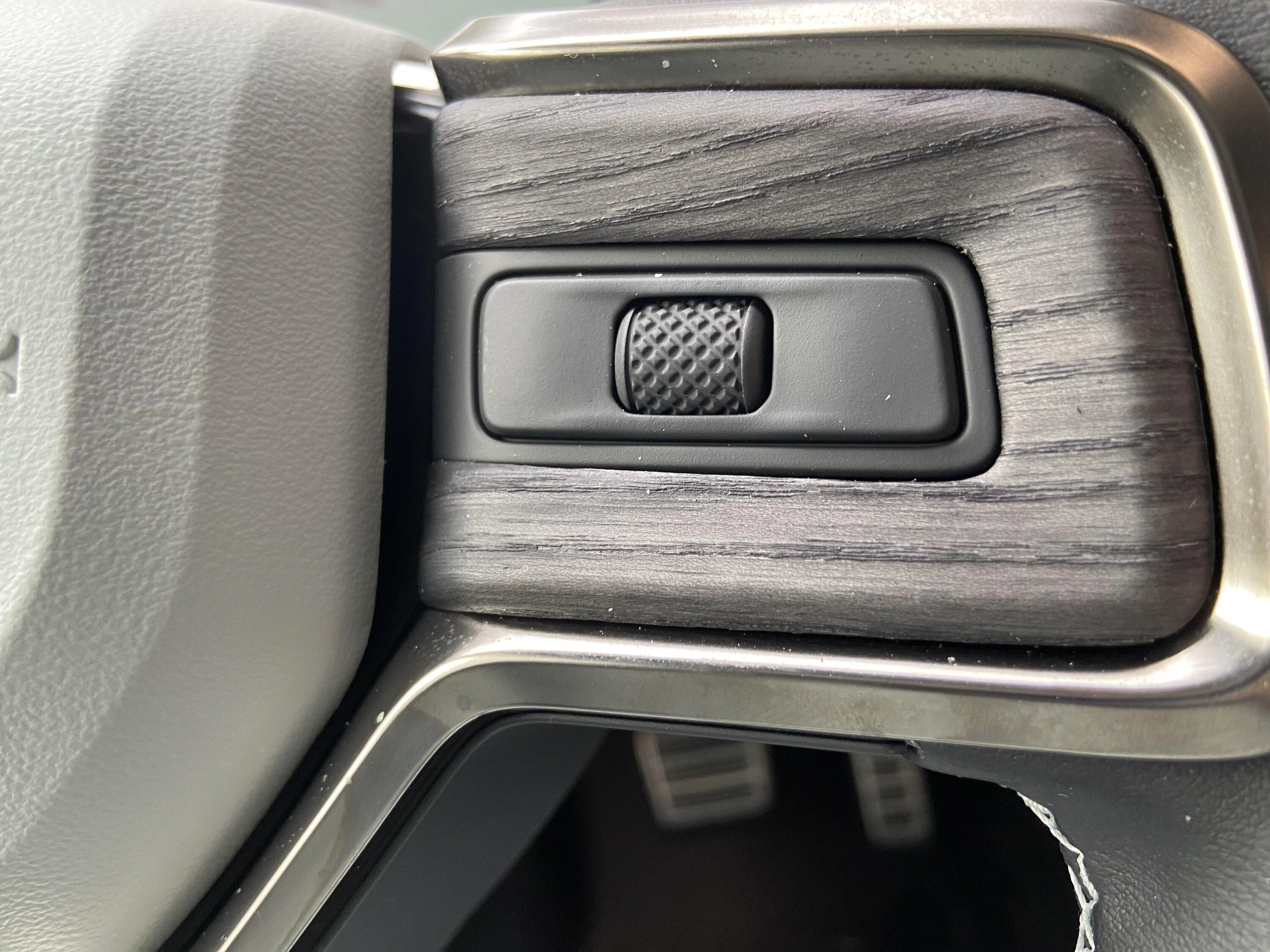 Rivian R1T R1S LAUNCH GREEN R1T Photos 9B61E7CD-23FC-4167-96B9-9702306878FB
