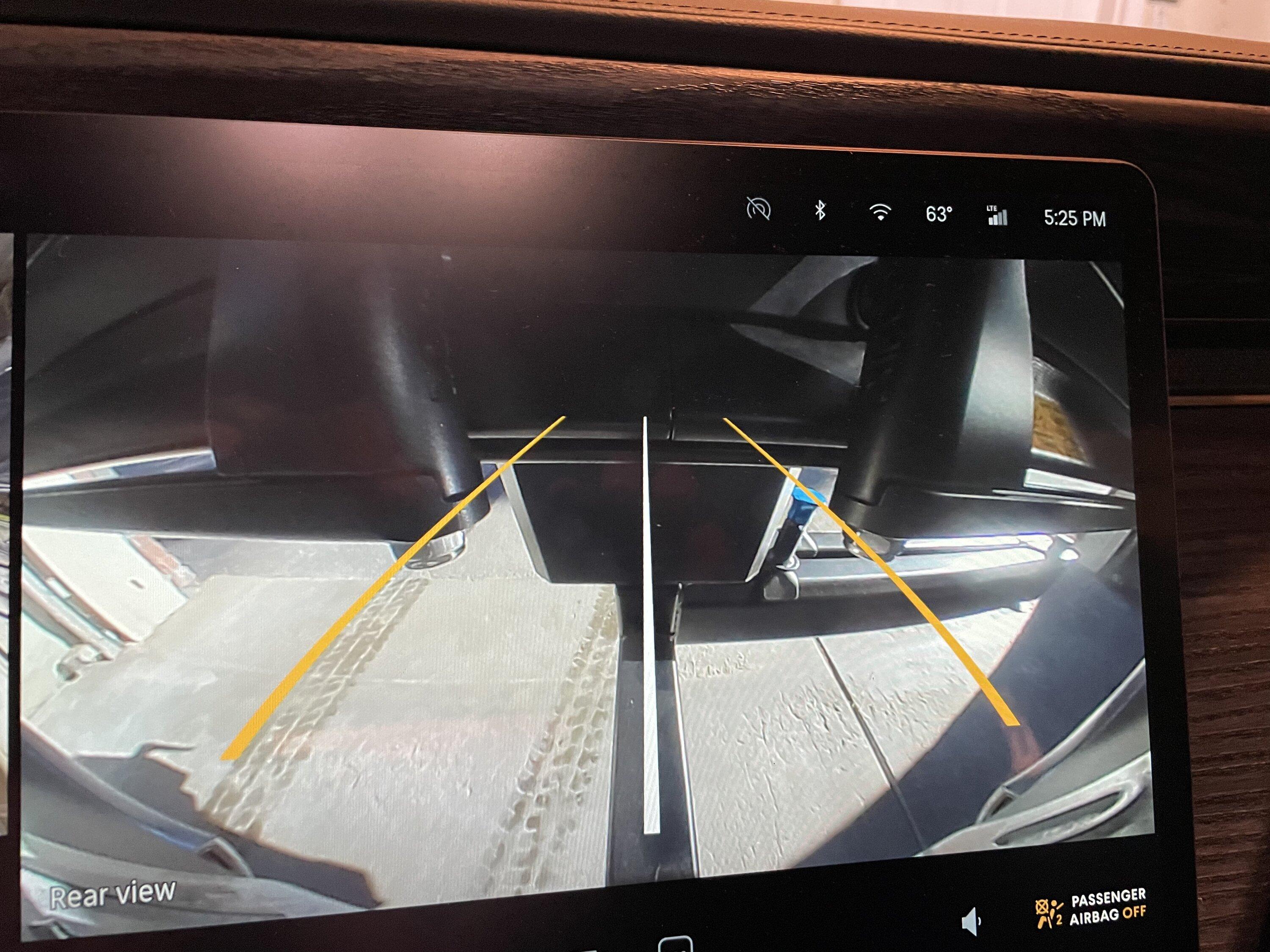 Rivian R1T R1S RockyMounts AfterParty Hitch rack - installed photos & review D1F743A3-26CE-4889-A67C-5D14F4D7F851