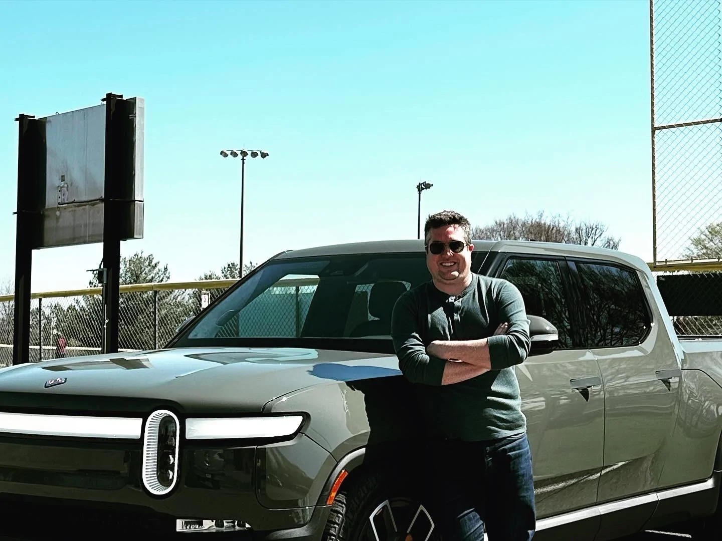 Rivian R1T R1S LAUNCH GREEN R1T Photos 6EB8724C-BEB0-4C71-98C8-BA1A4934629C