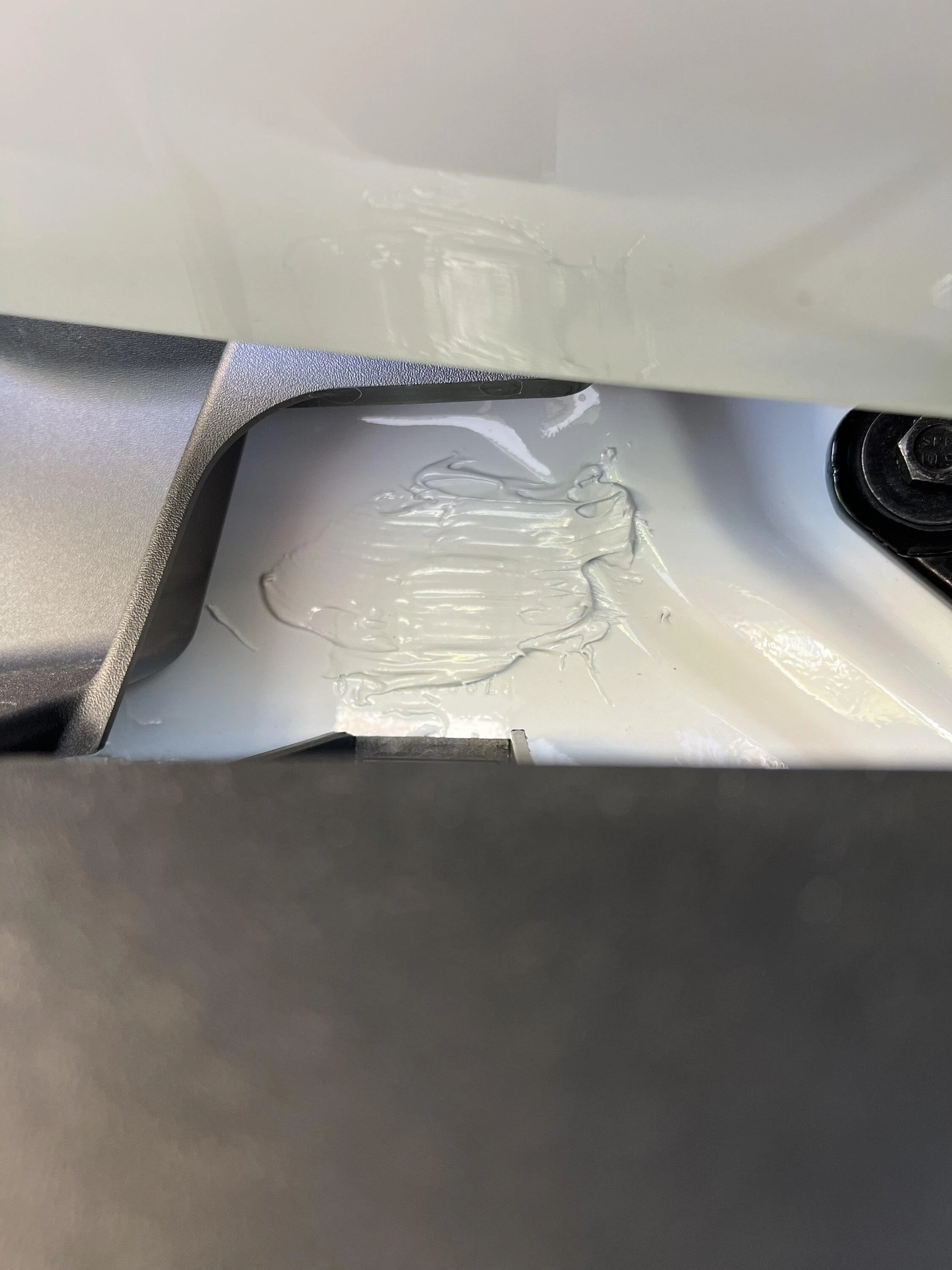Rivian R1T R1S In what world are these types of paint issues acceptable on new R1S? IMG_4749