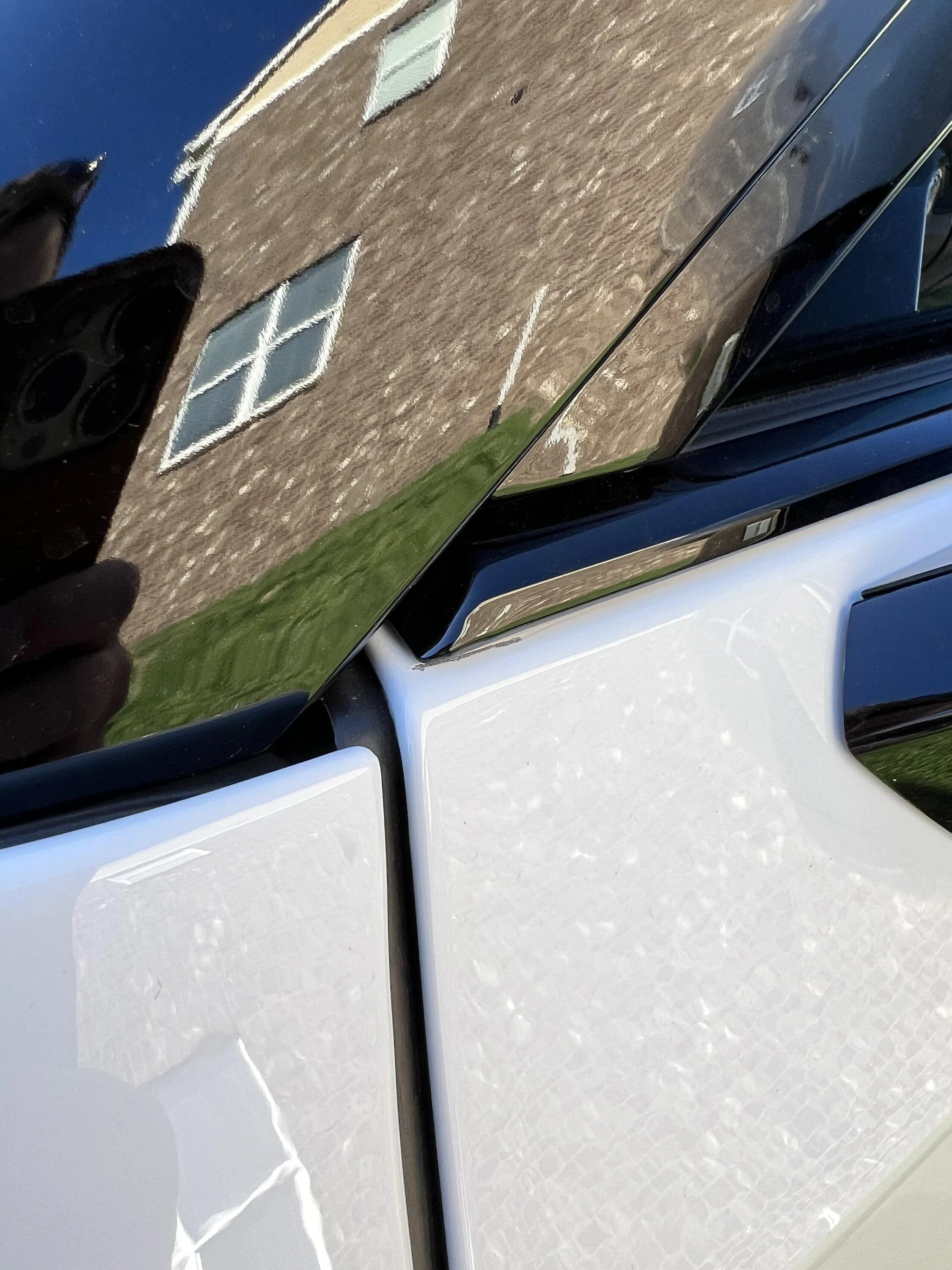 Rivian R1T R1S In what world are these types of paint issues acceptable on new R1S? IMG_4756