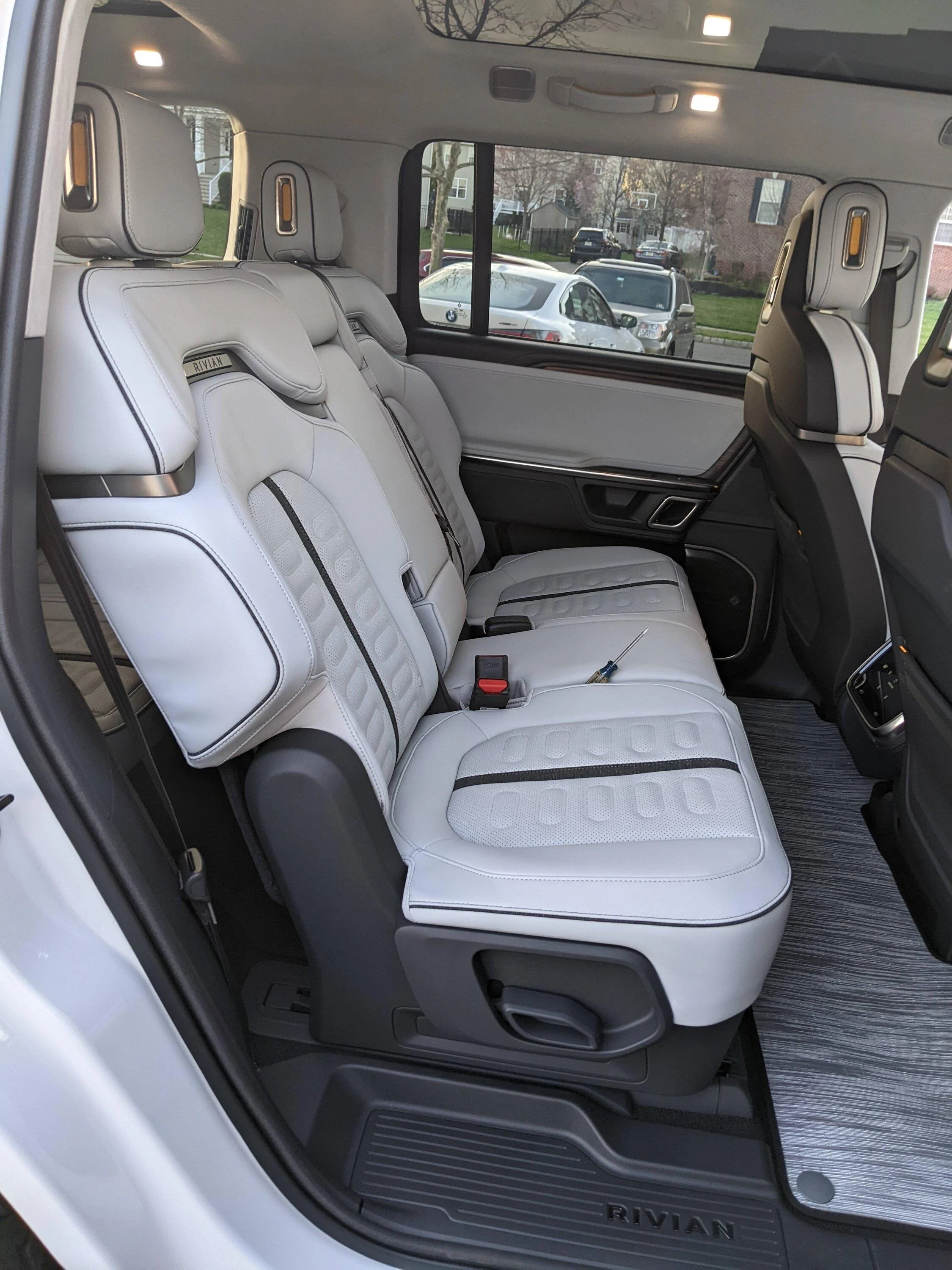 Rivian R1T R1S Just received R1S: GW, Ocean Coast, NJ PXL_20230402_230859713