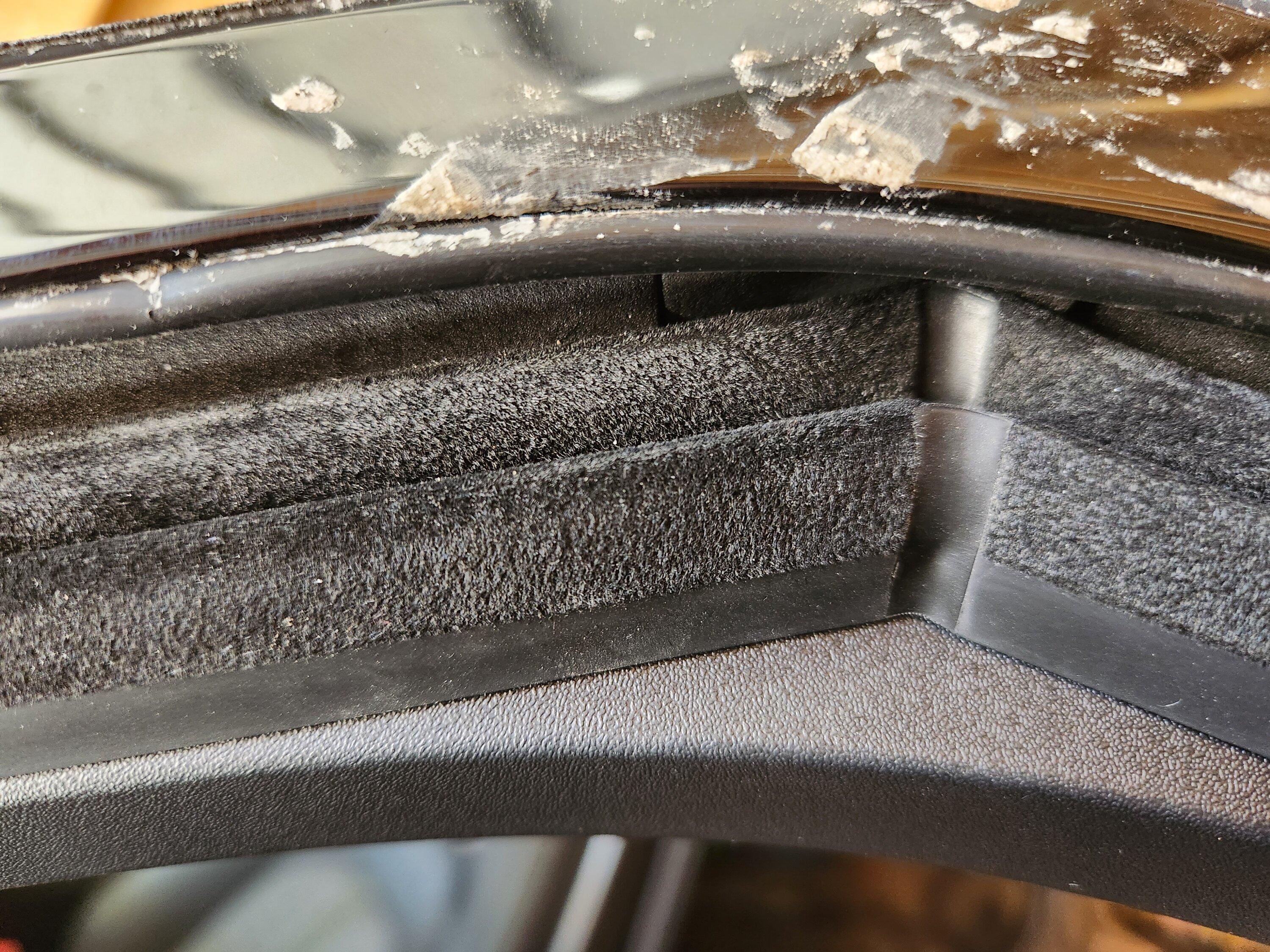Rivian R1T R1S Wind Noise 20230402_144946