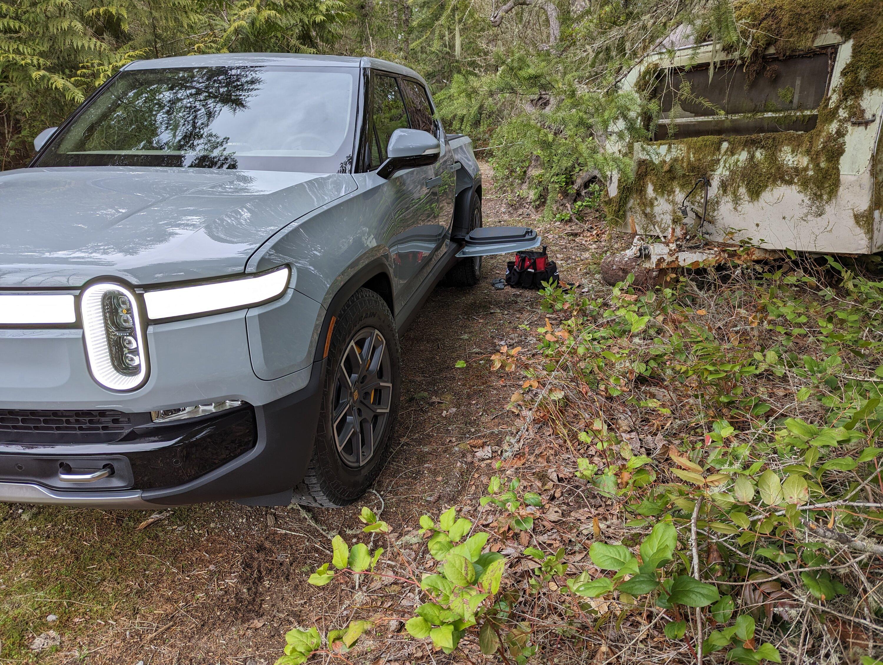Rivian R1T R1S LIMESTONE R1T Photos PXL_20230319_223433107.MP