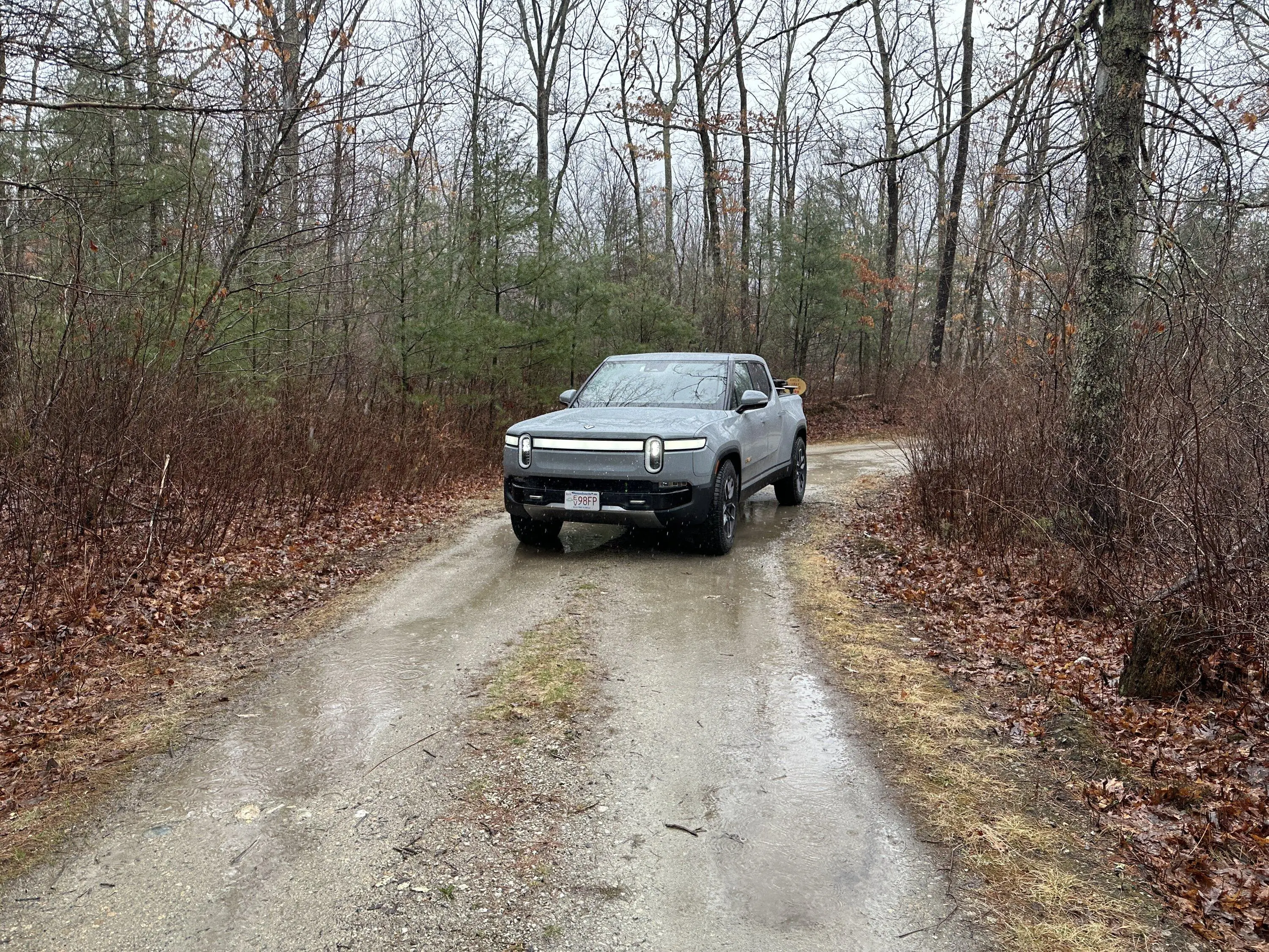Rivian R1T R1S LIMESTONE R1T Photos IMG_1169