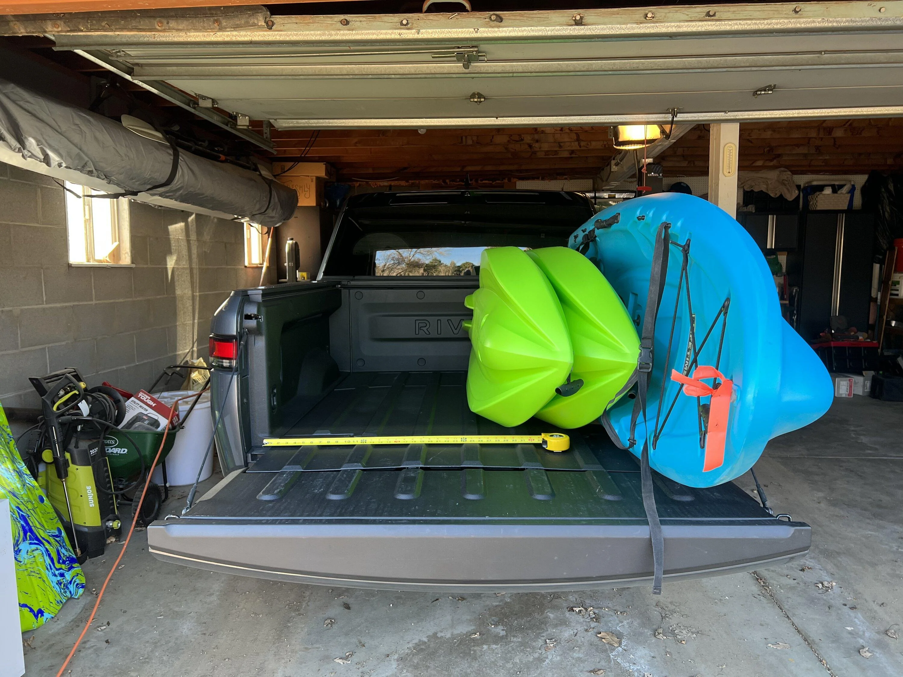 Rivian R1T R1S Kayak Transport 8B6EBAA4-C03D-4CBF-B82B-A537BA1C38AC