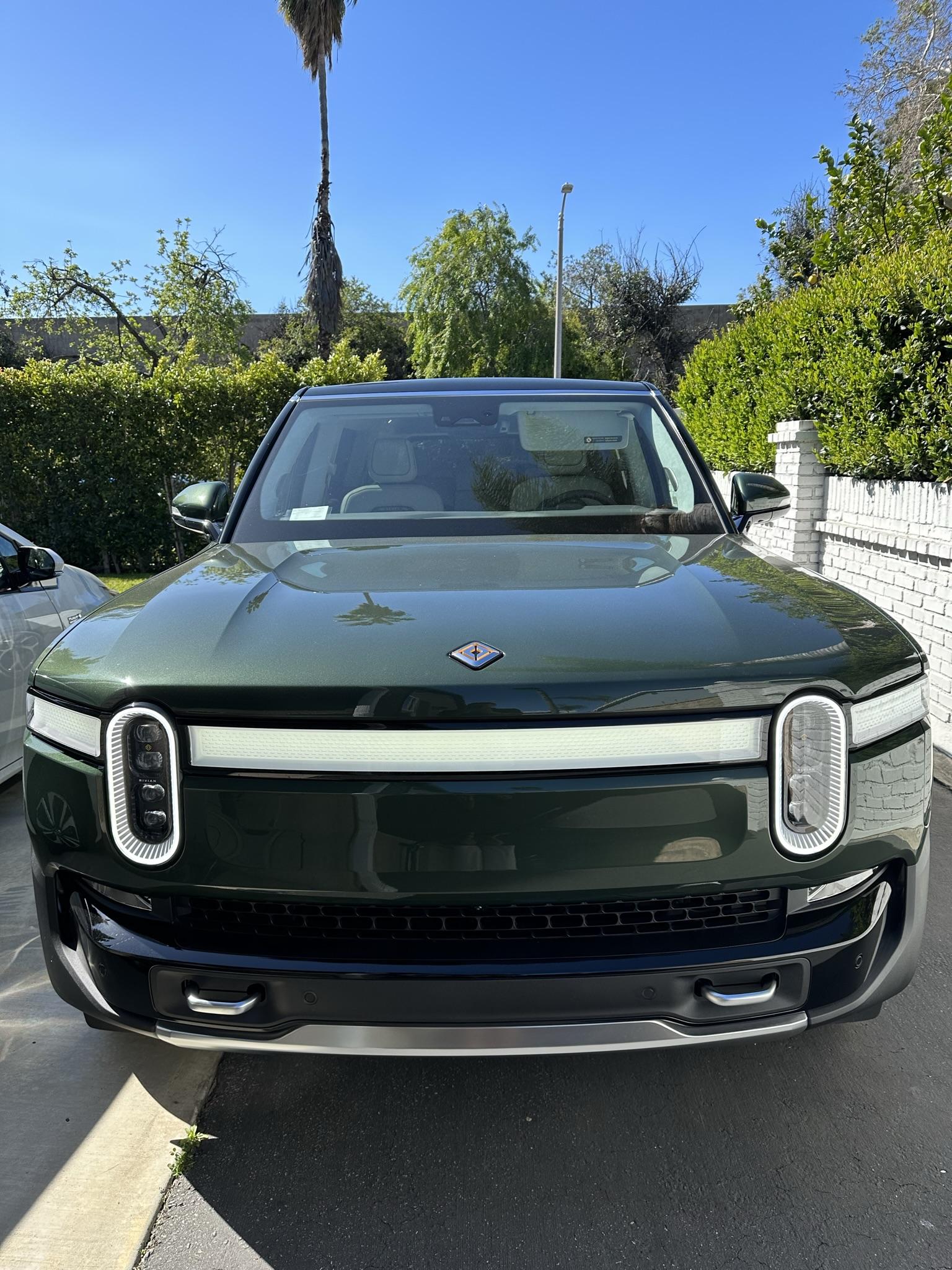 Rivian R1T R1S Recent Delivery: R1S Adventure Package, Forest Green/Ocean Coast/Ash Interior IMG_0579.JPEG