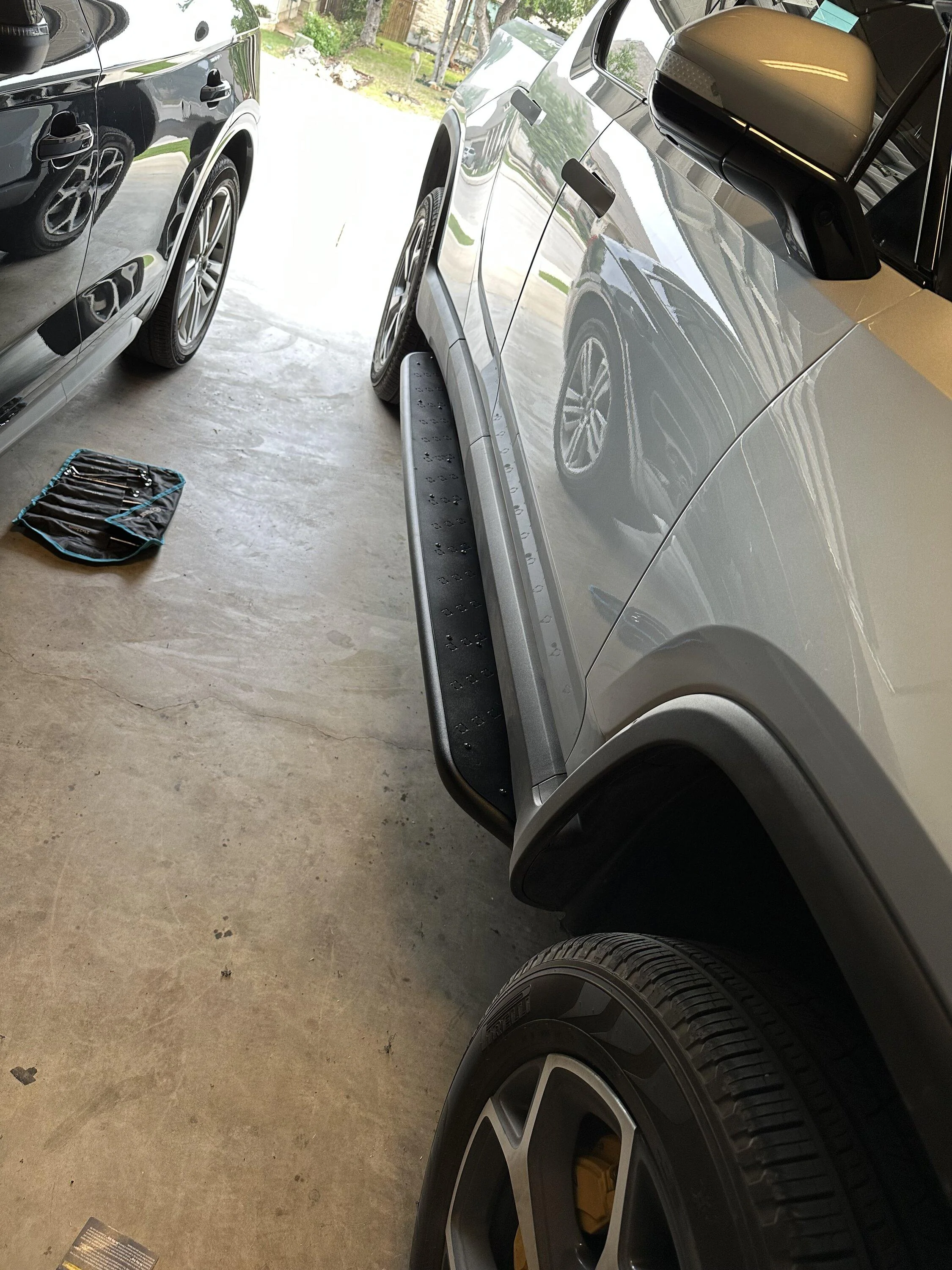 Rivian R1T R1S Introducing RMaxx Running Boards & Rock Sliders for Rivian R1T / R1S from Team 1EV IMG_3478