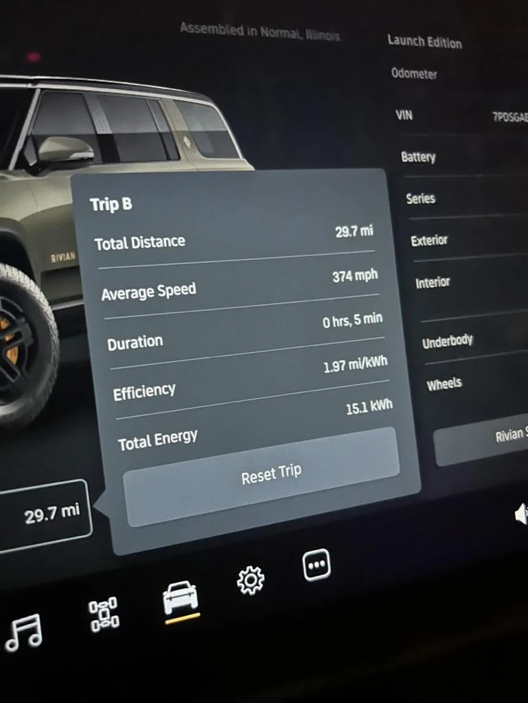 Rivian R1T R1S Catch me if you can! 1680661529380